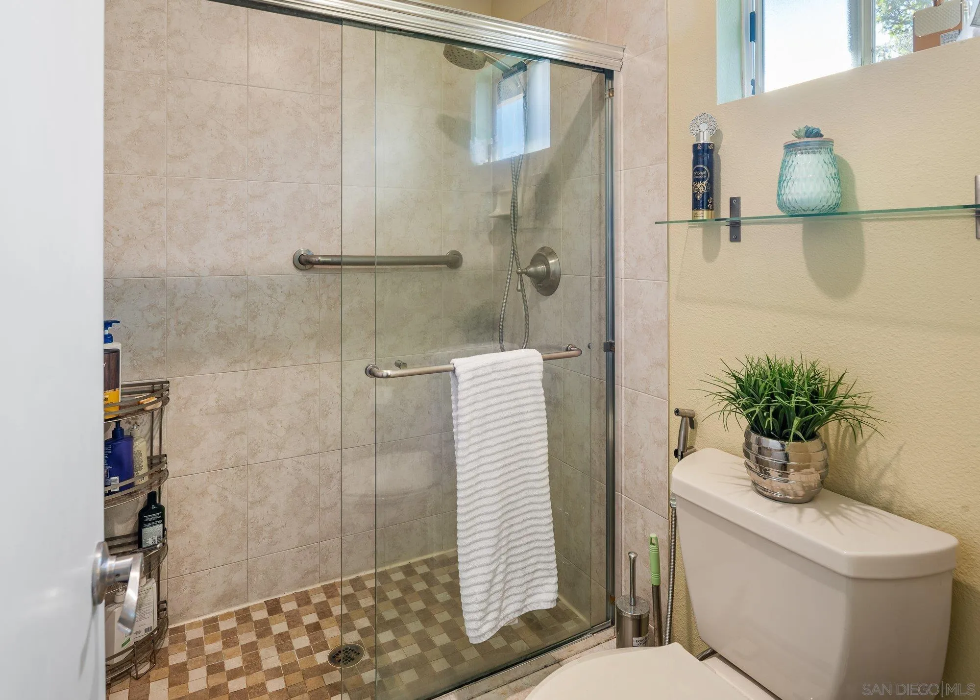 https://cdn.realtyfeed.com/cdn/127/260002834/99e89a900e5e1c4c78959ff9d0802be8.webp