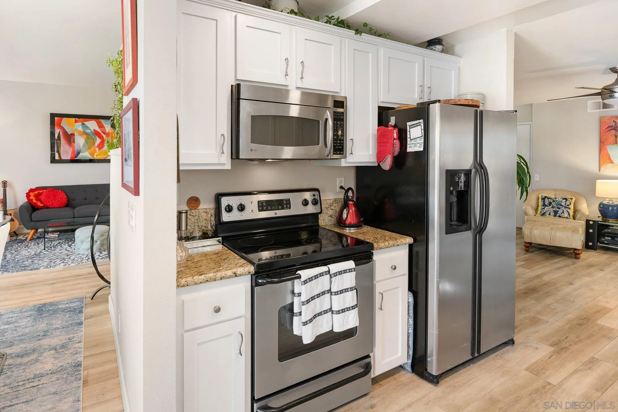 https://cdn.realtyfeed.com/cdn/127/260002834/e049365833a33b15ef9514fa354e1eeb.webp