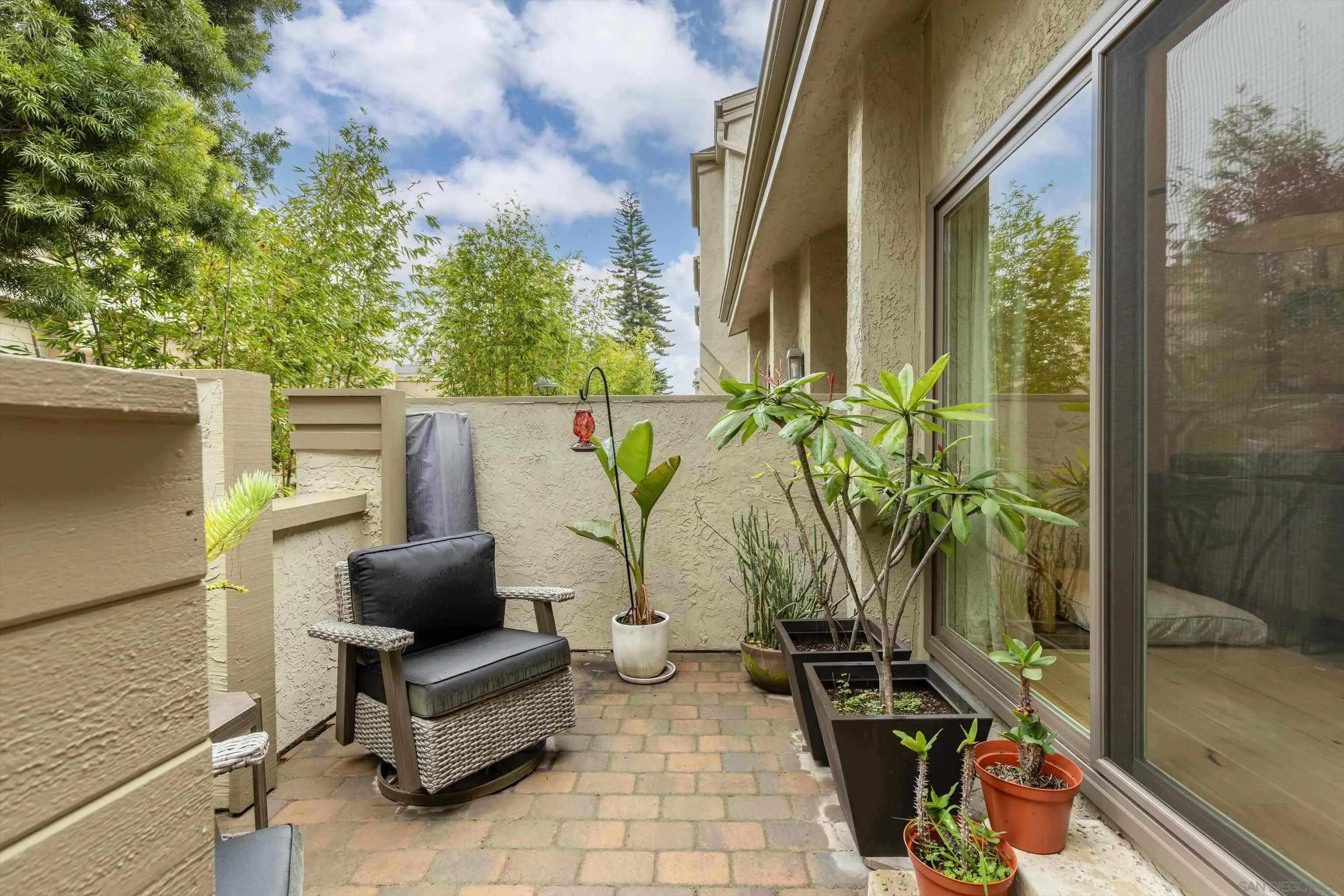 https://cdn.realtyfeed.com/cdn/127/260002836/e2a7ef9439524fb942d5a6098364922f.webp