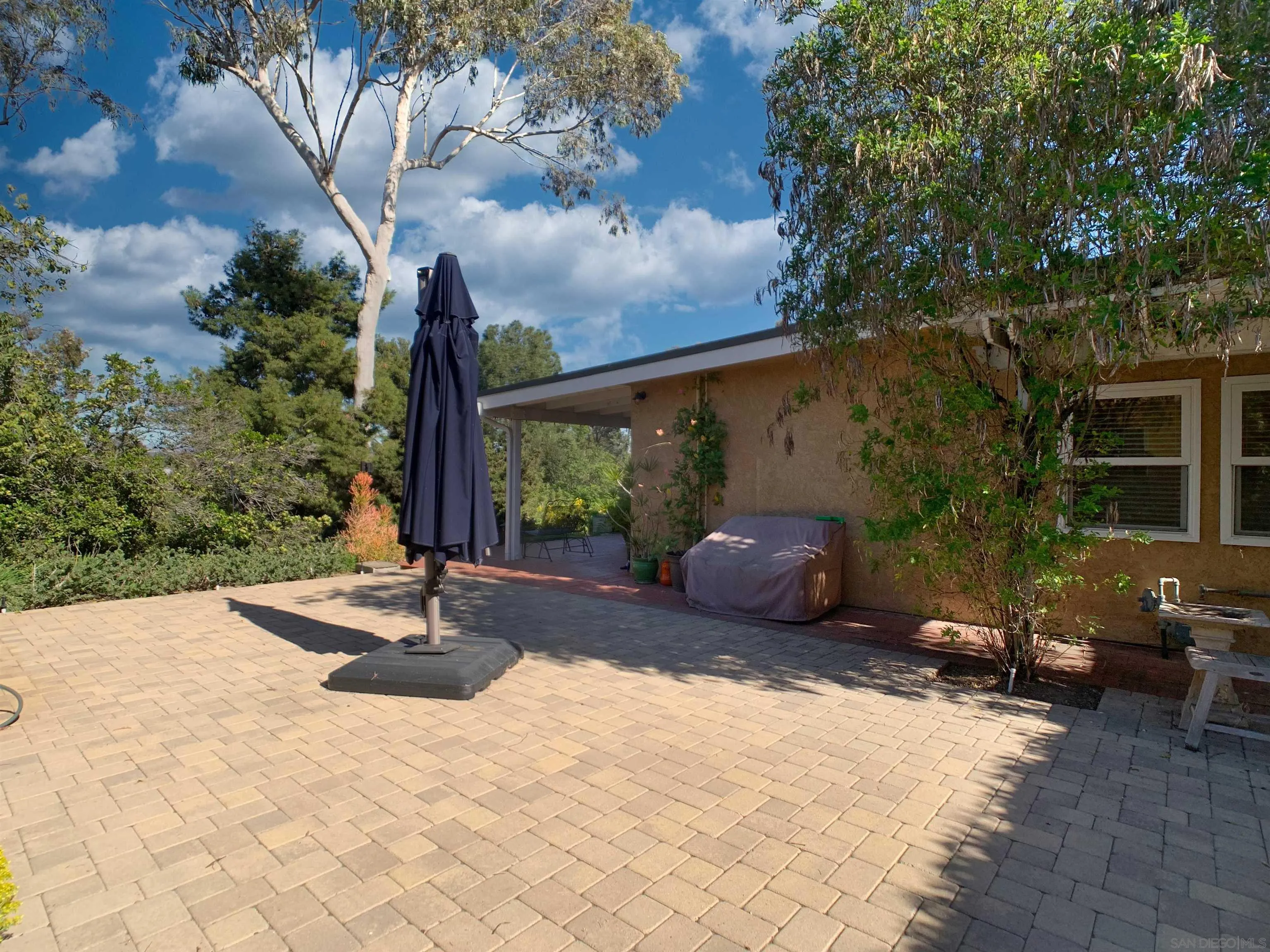 https://cdn.realtyfeed.com/cdn/127/260002840/172f24e06032938bbaefedf06a4b9861.webp