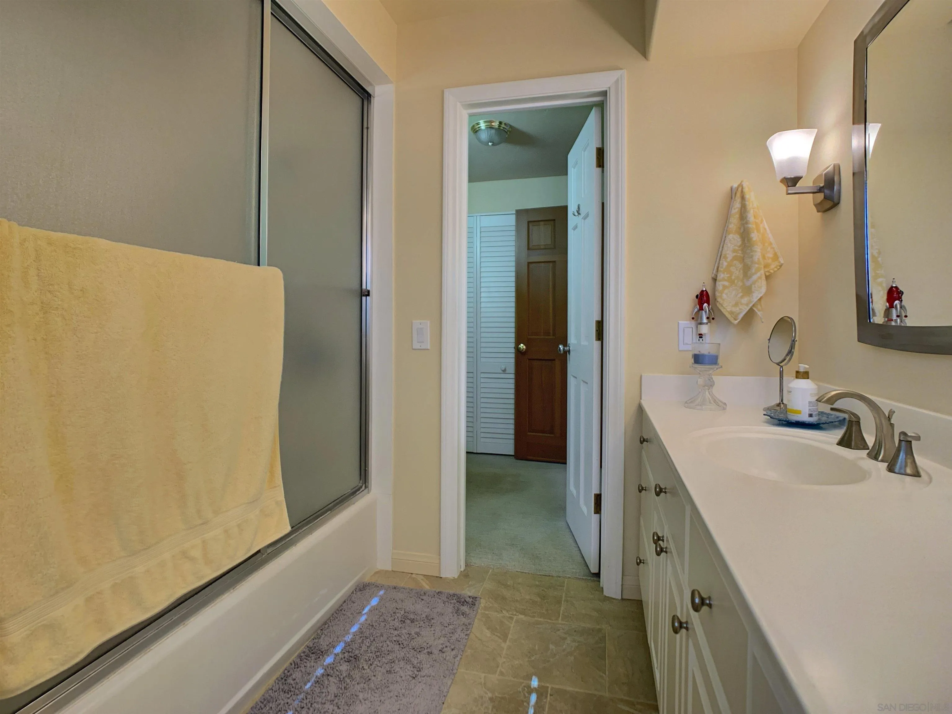 https://cdn.realtyfeed.com/cdn/127/260002840/27c4d594422cdf26866a1f1775b991dd.webp