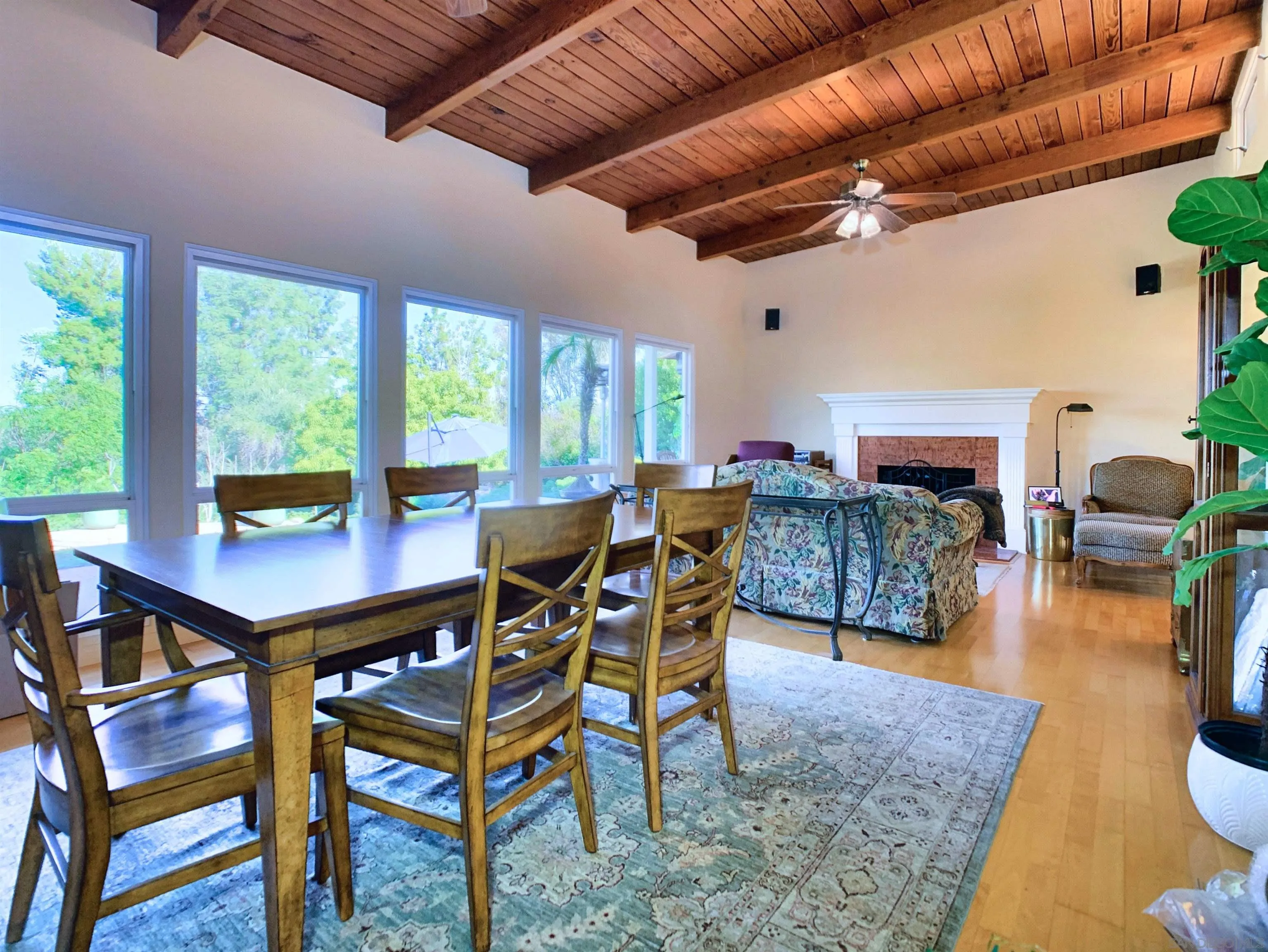 https://cdn.realtyfeed.com/cdn/127/260002840/630c3e0439e13160de29f02df409e3d1.webp