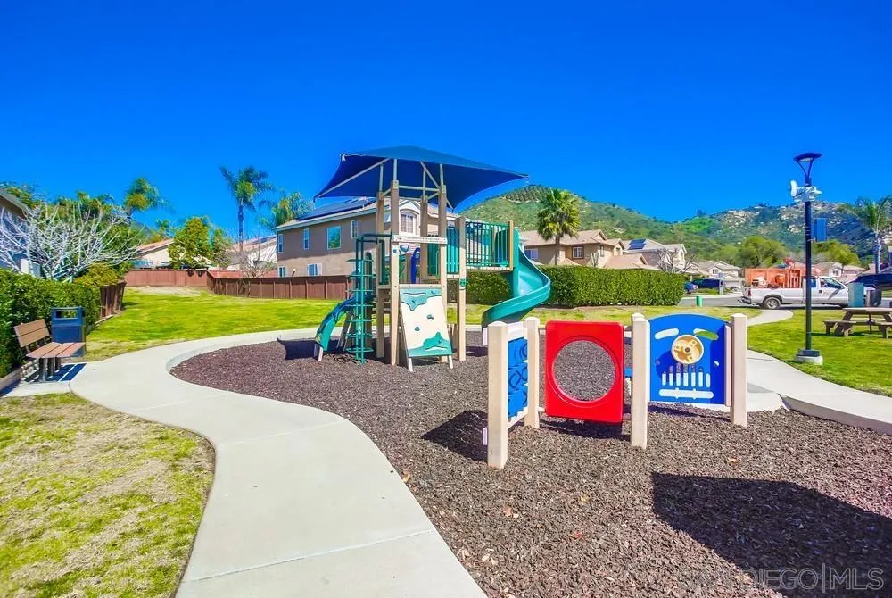 https://cdn.realtyfeed.com/cdn/127/260002843/4ba245da5f585413d10c351f1377a184.webp