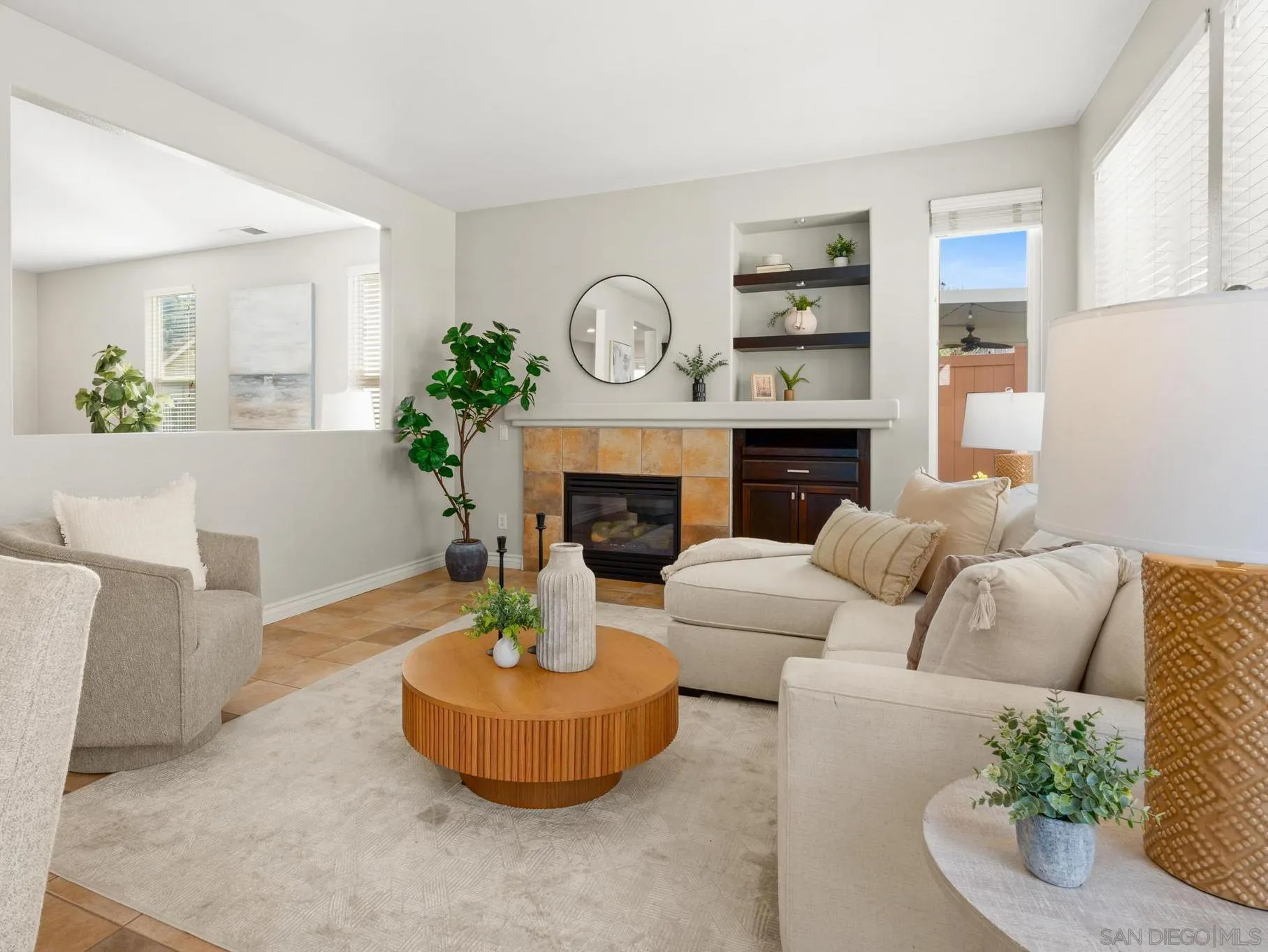 https://cdn.realtyfeed.com/cdn/127/260002843/cf0a820864c3b84e06e2662544125f19.webp