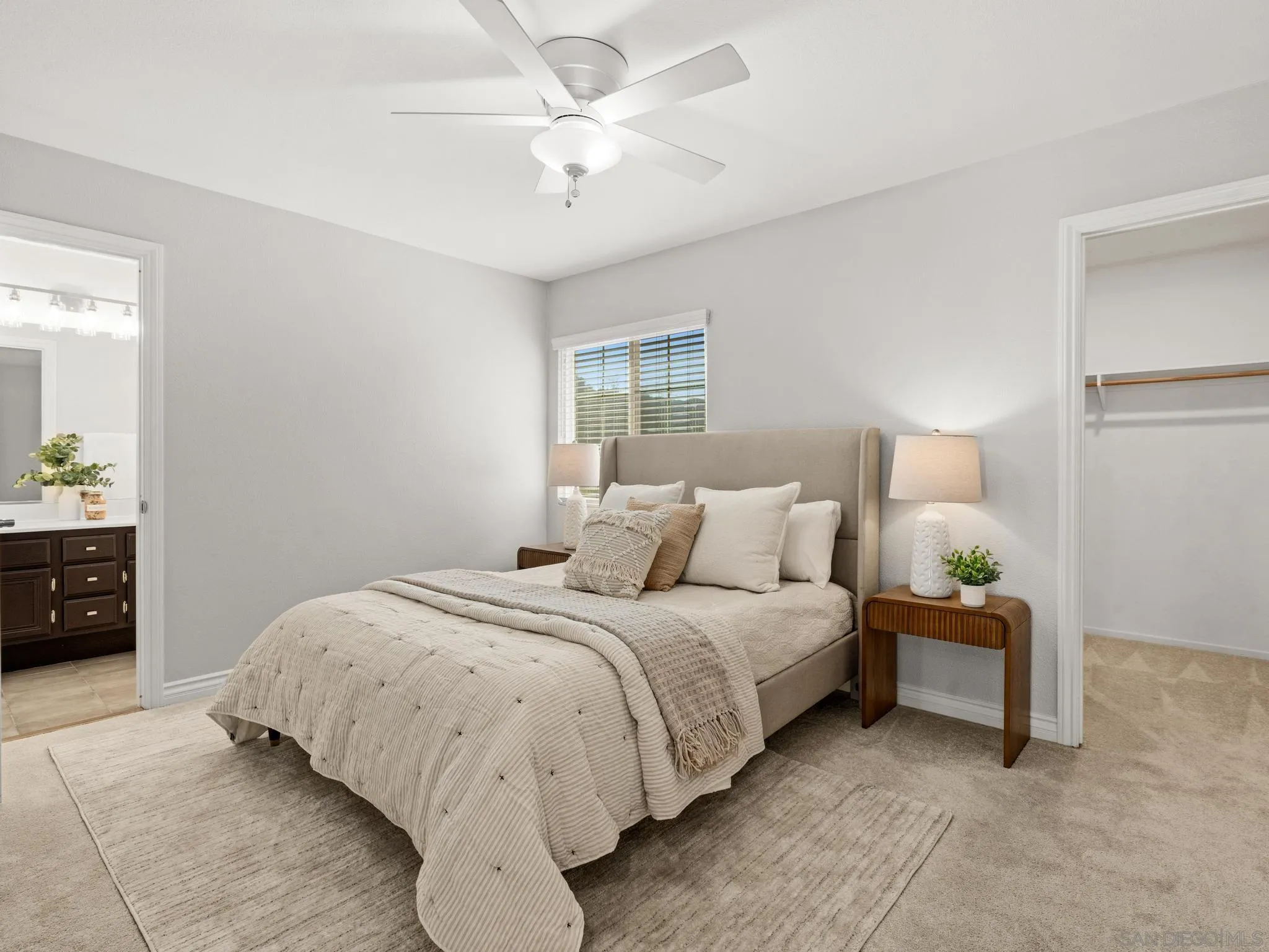 https://cdn.realtyfeed.com/cdn/127/260002843/fa0234a127866f937d3888dfb7f21e67.webp