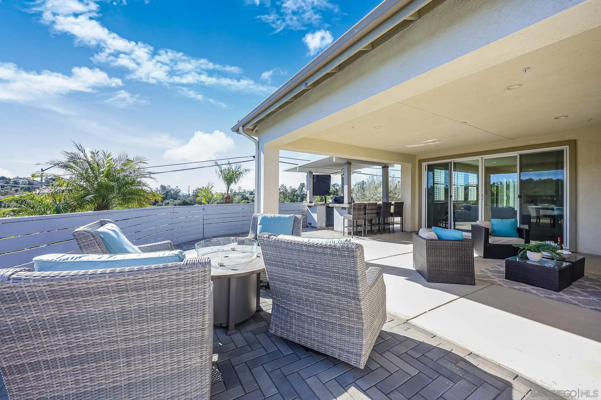 https://cdn.realtyfeed.com/cdn/127/260002847/0df88f74088ebc343f21da1fde46a5ea.webp