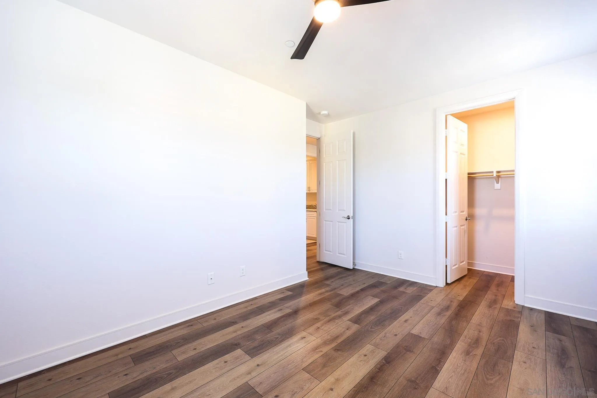 https://cdn.realtyfeed.com/cdn/127/260002847/6f0c03043a0f21b6d9481a5e20446b2e.webp