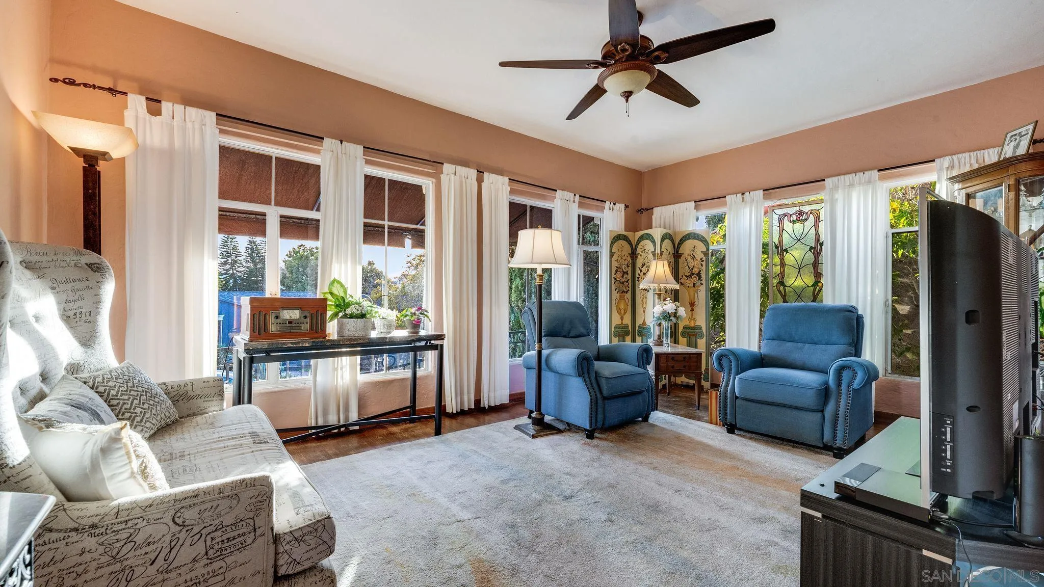 https://cdn.realtyfeed.com/cdn/127/260002848/e3206623130fe0e6ddf22fec44245048.webp