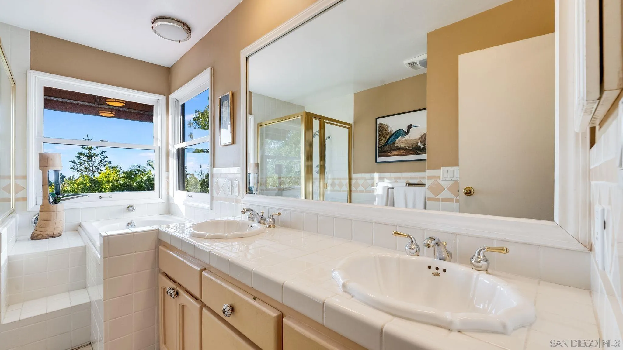 https://cdn.realtyfeed.com/cdn/127/260002848/f387214a0524251781103362c553a710.webp