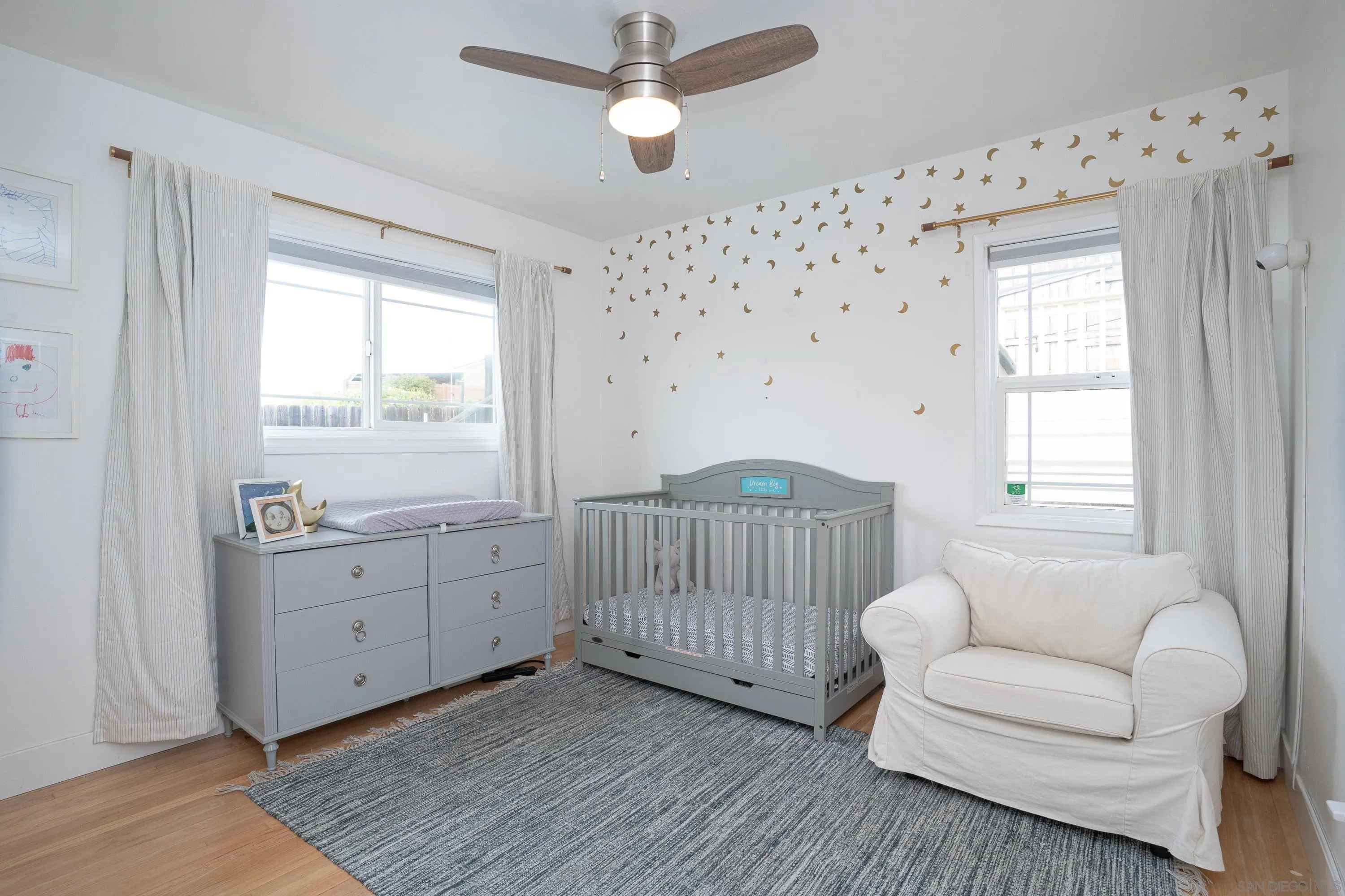 https://cdn.realtyfeed.com/cdn/127/260002850/d98bf1ee0ce1f1479561a6e633372460.webp
