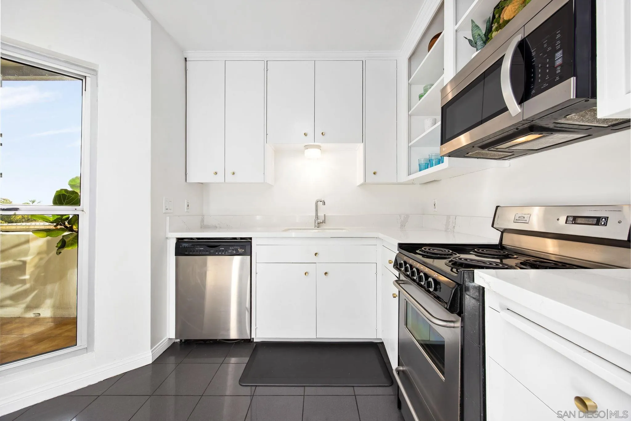 Photo #7: 260002851 Listing: Photo #7