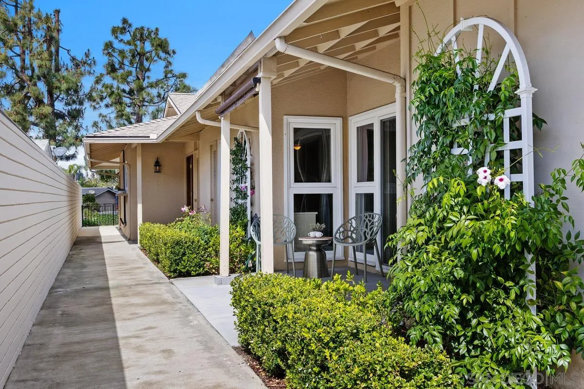 $750,000+
