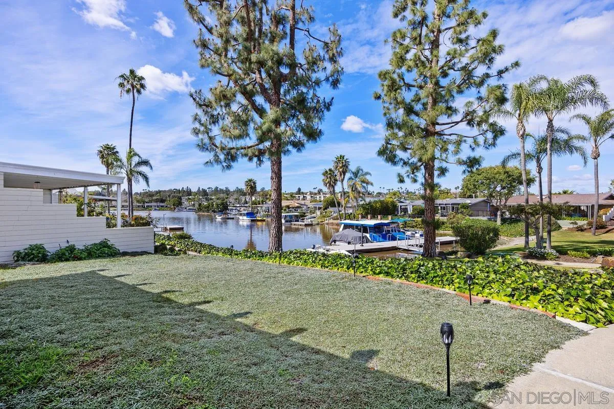 Photo #3: 260002852 Listing: Photo #3