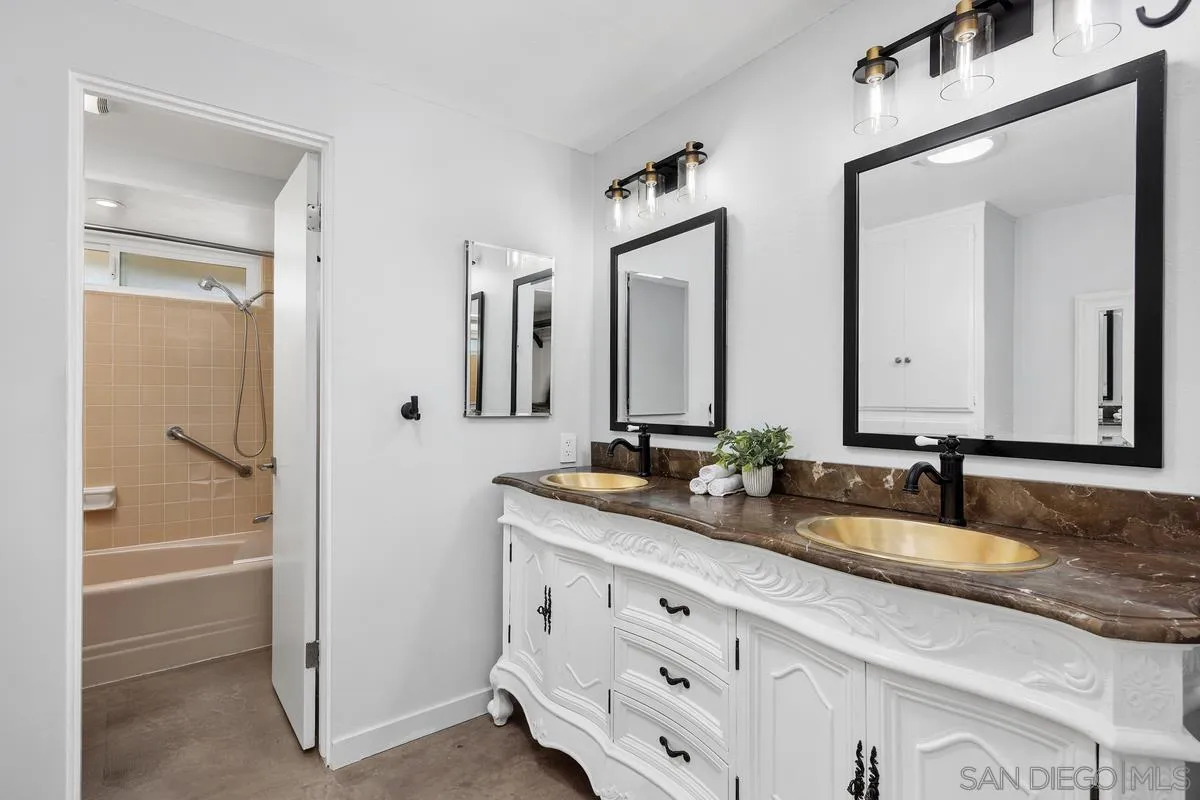 Photo #16: 260002852 Listing: Photo #16