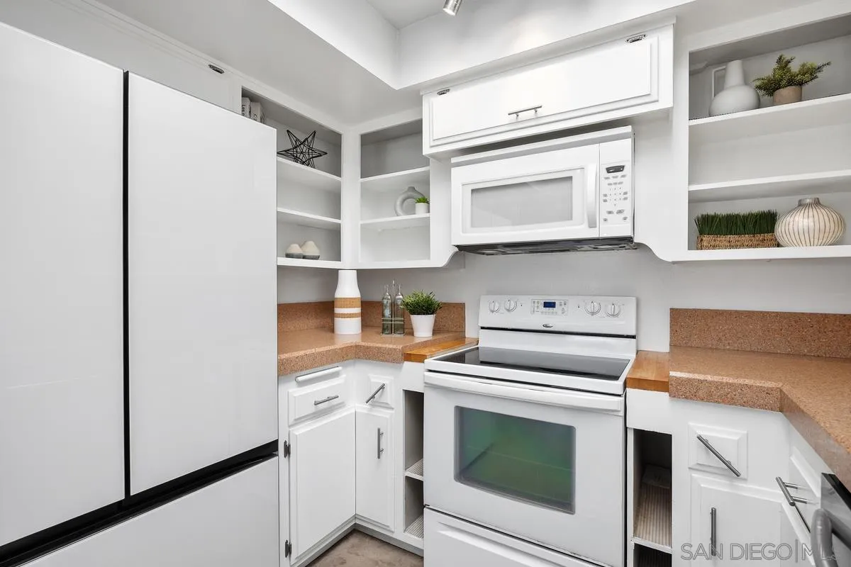 Photo #12: 260002852 Listing: Photo #12