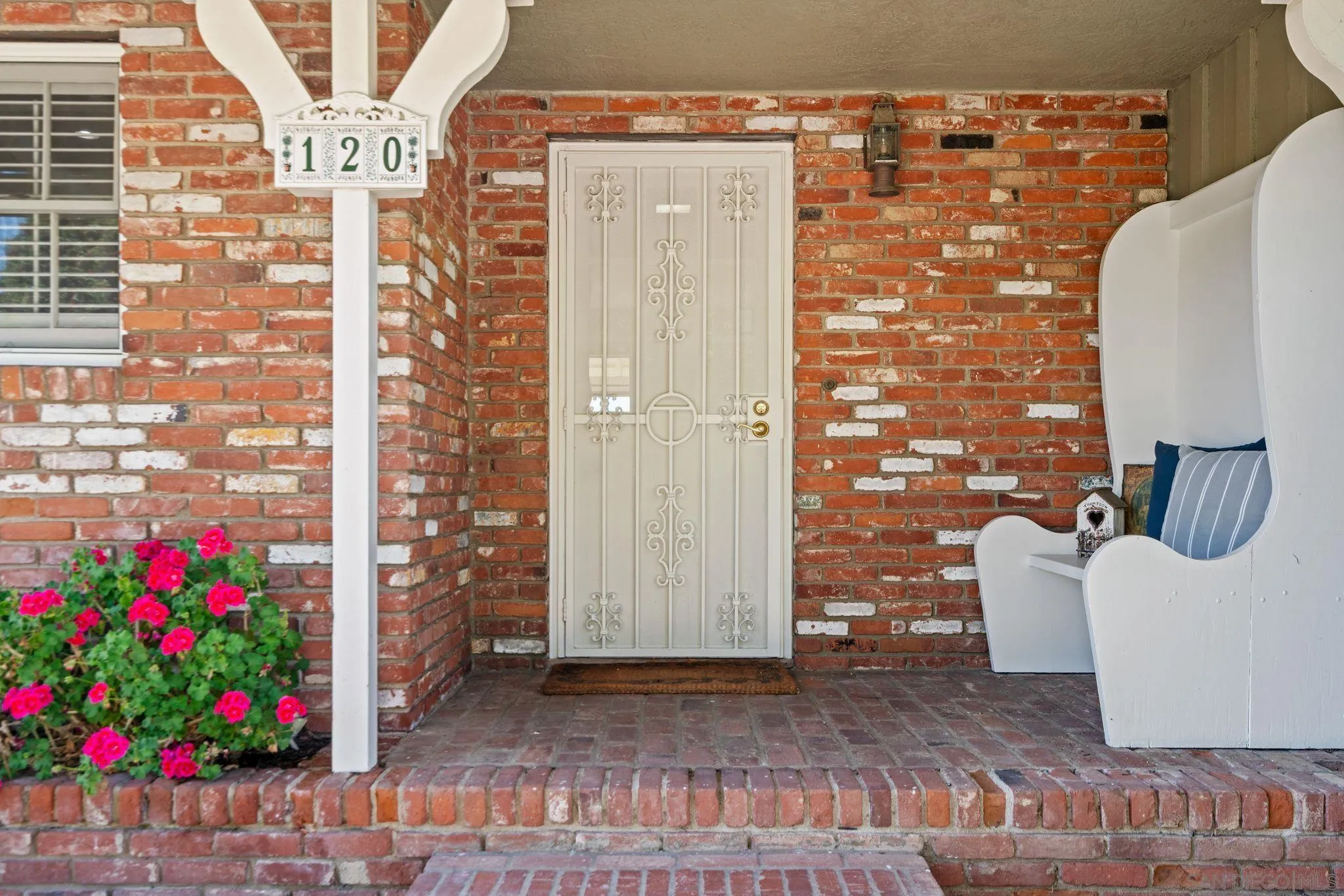 https://cdn.realtyfeed.com/cdn/127/260002854/2a0302d0299912ffcb79a250e5ac1930.webp