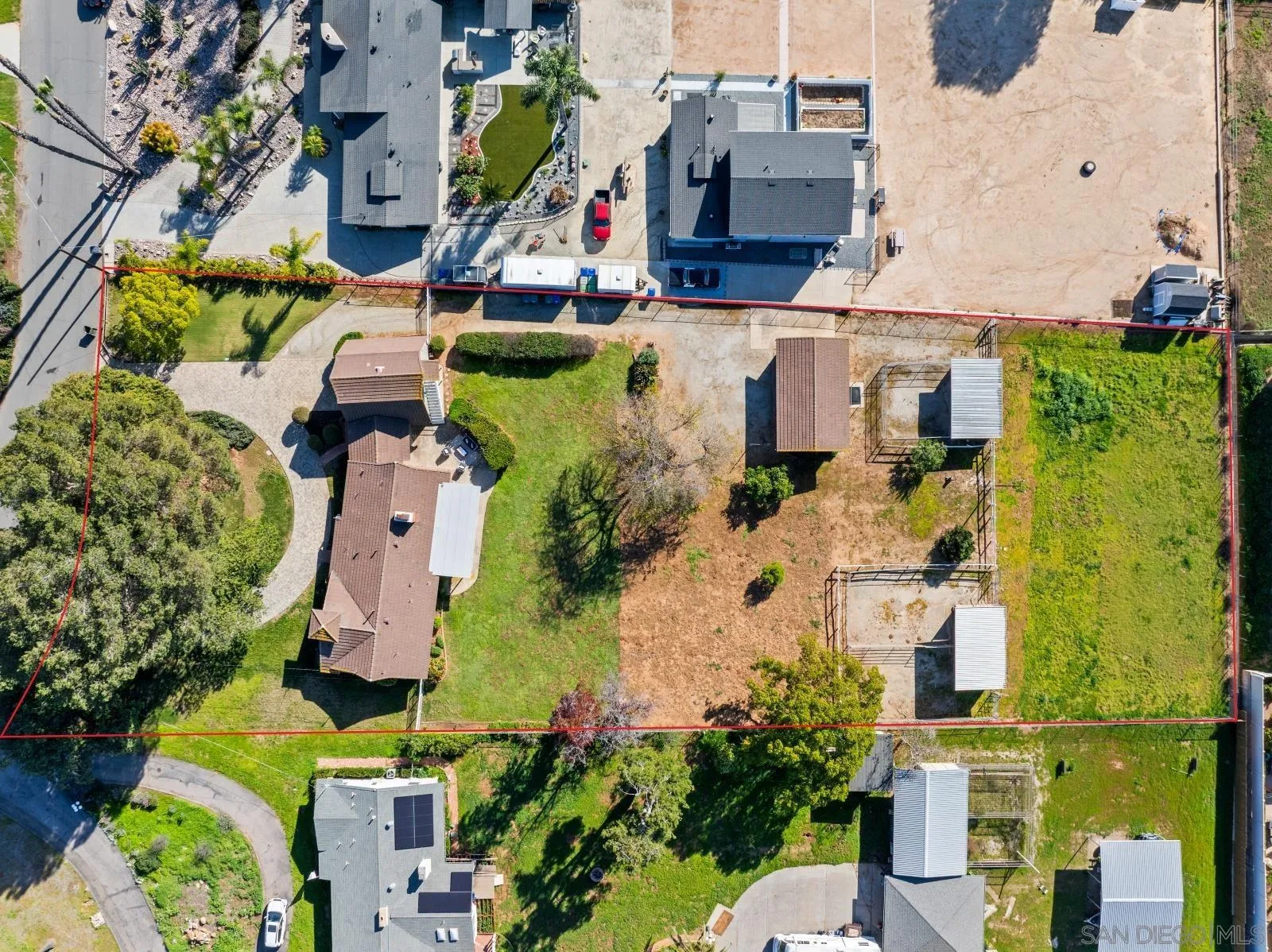 https://cdn.realtyfeed.com/cdn/127/260002854/3217581837a82362f0edbdef3fc4d415.webp
