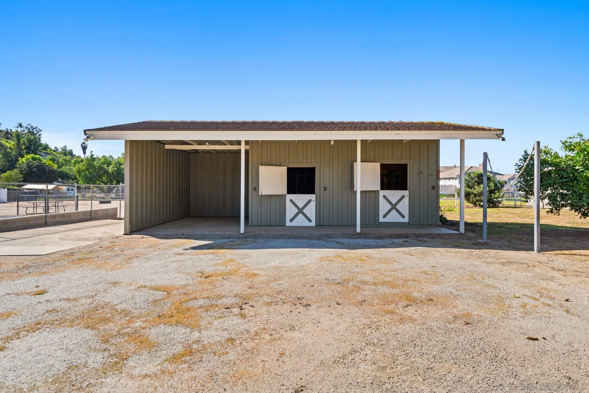 https://cdn.realtyfeed.com/cdn/127/260002854/670148a74561f4e31a44ff57b8599996.webp