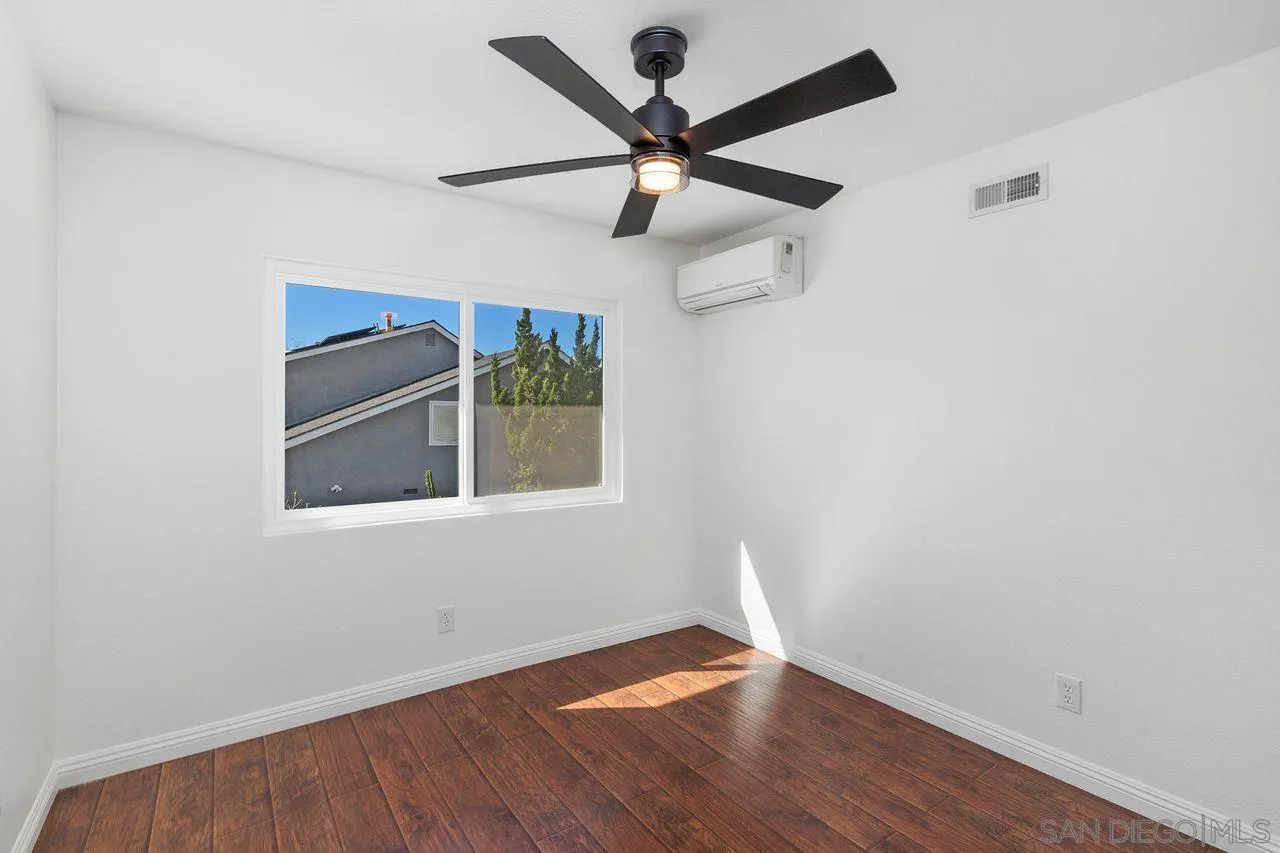 https://cdn.realtyfeed.com/cdn/127/260002861/c18ec9b97254baf0574dbfe64162b3e9.webp
