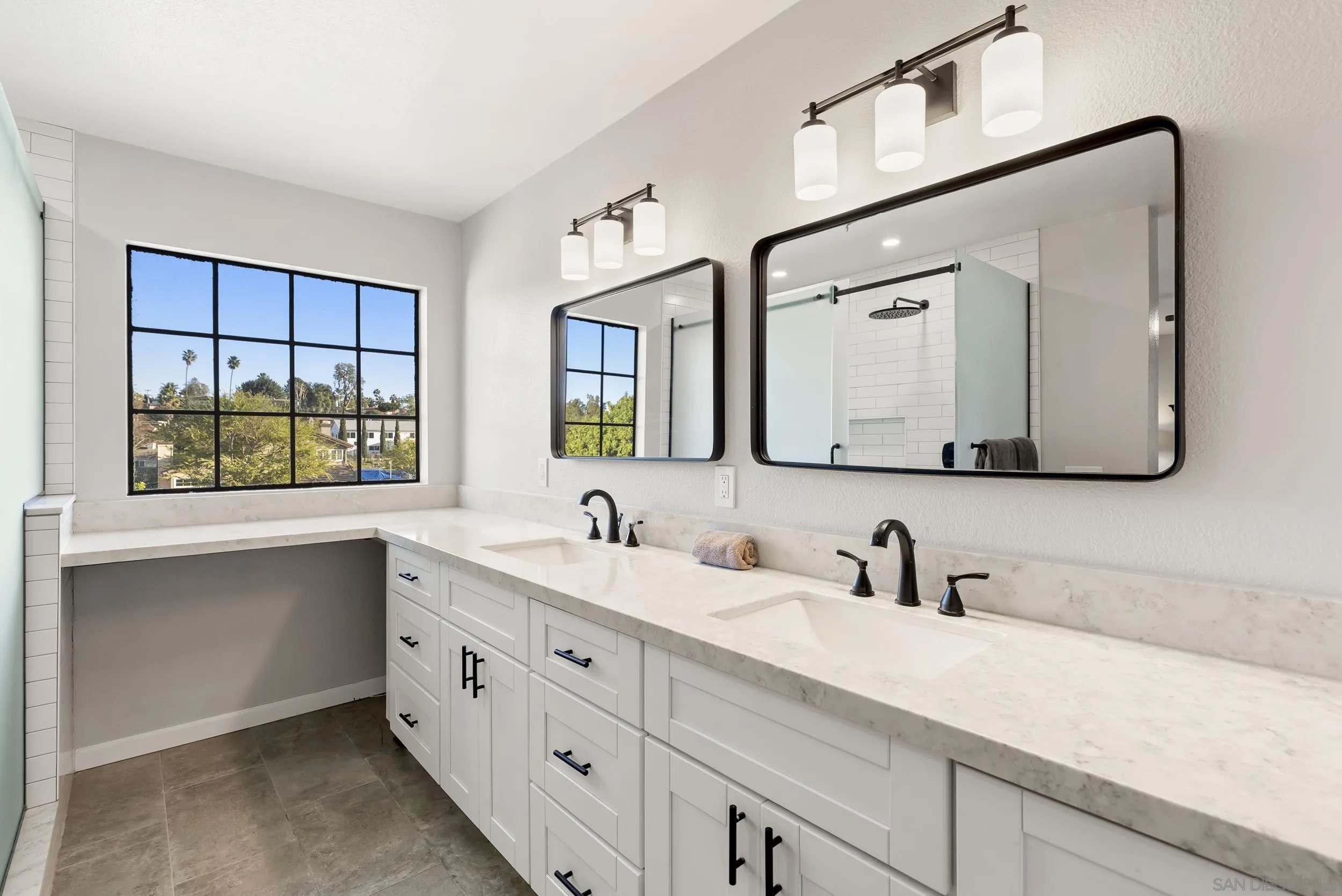https://cdn.realtyfeed.com/cdn/127/260002863/8af2f0fd178728bf15f1293bdd54f4e7.webp