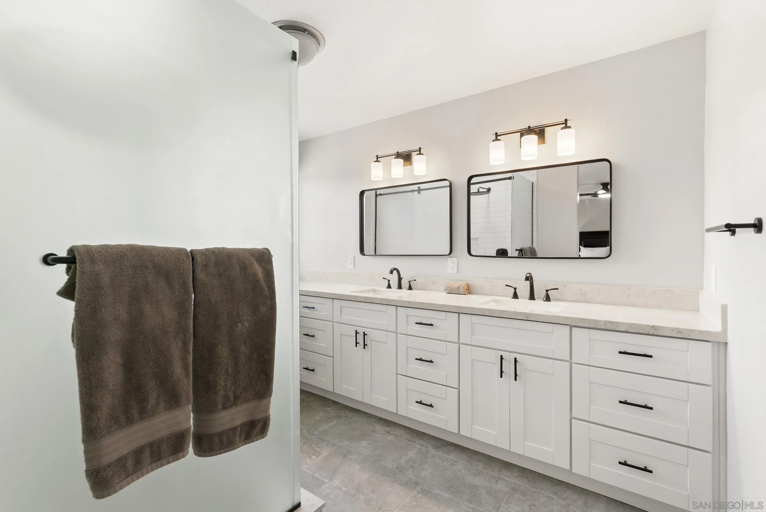 https://cdn.realtyfeed.com/cdn/127/260002863/d85815a7ea180204f3cd5190e2c97660.webp