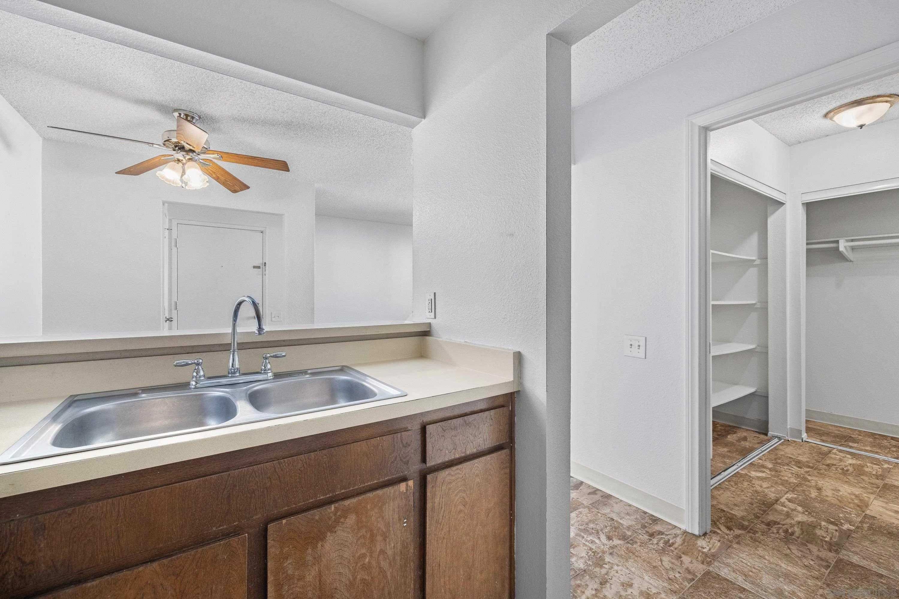 Photo #9: 260002864 Listing: Photo #9