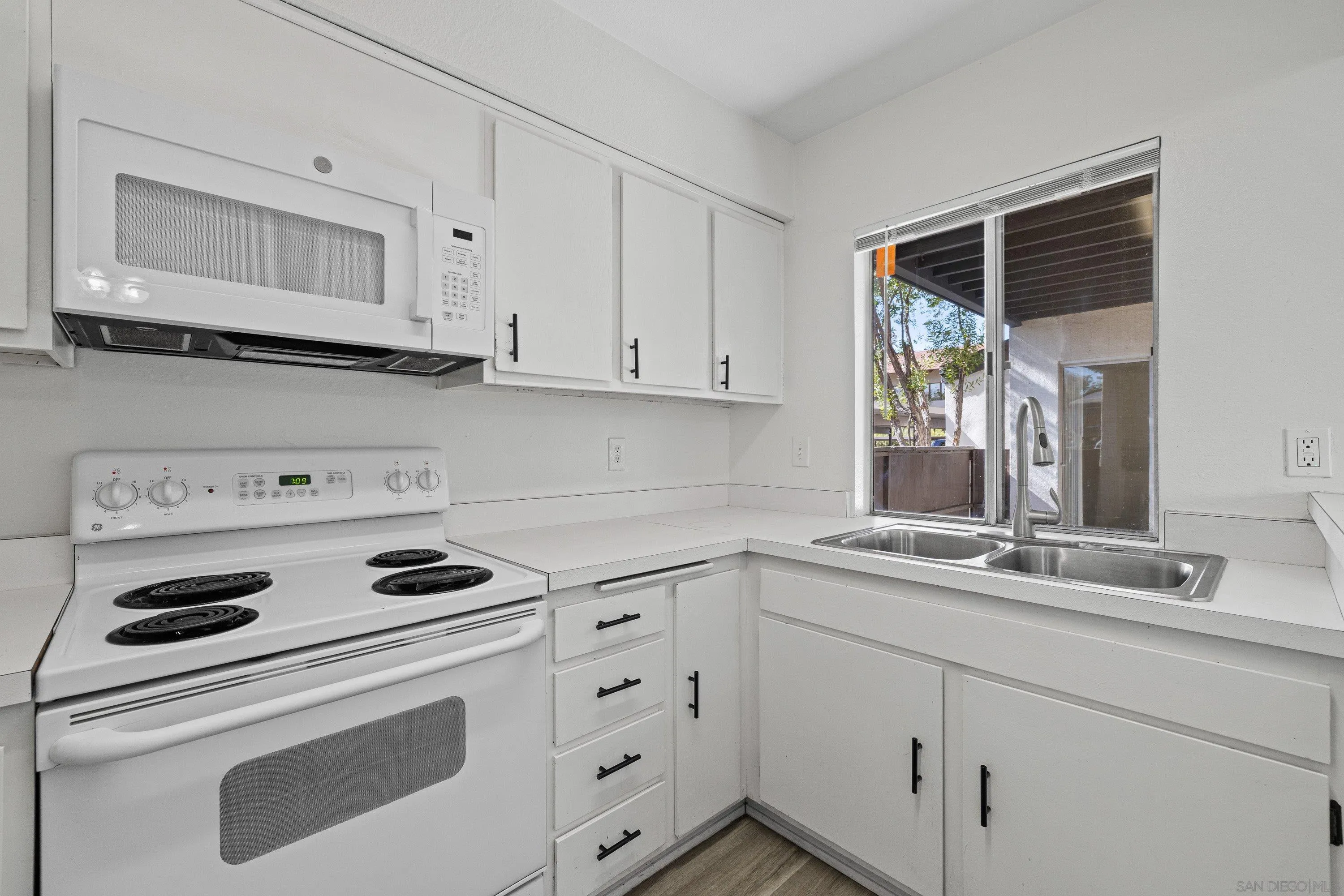 Photo #9: 260002866 Listing: Photo #9