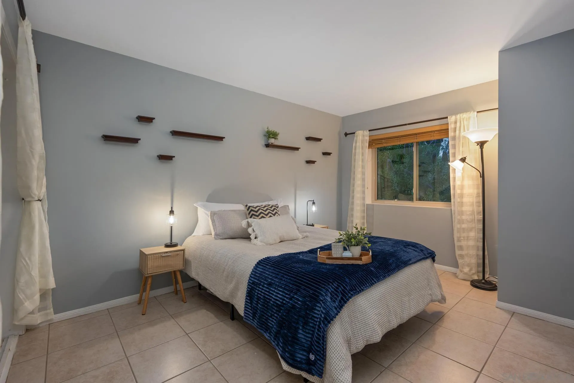 https://cdn.realtyfeed.com/cdn/127/260002869/251d7352442b004e937dcdd6a71e2b0d.webp