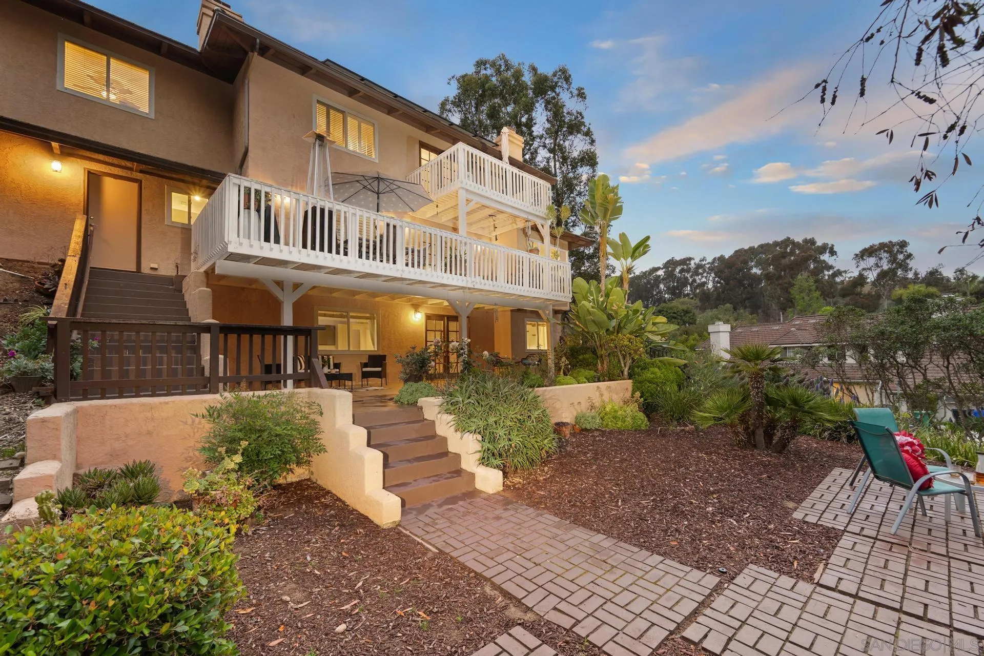 https://cdn.realtyfeed.com/cdn/127/260002869/2d66f92a34264512b00e0df28a377906.webp