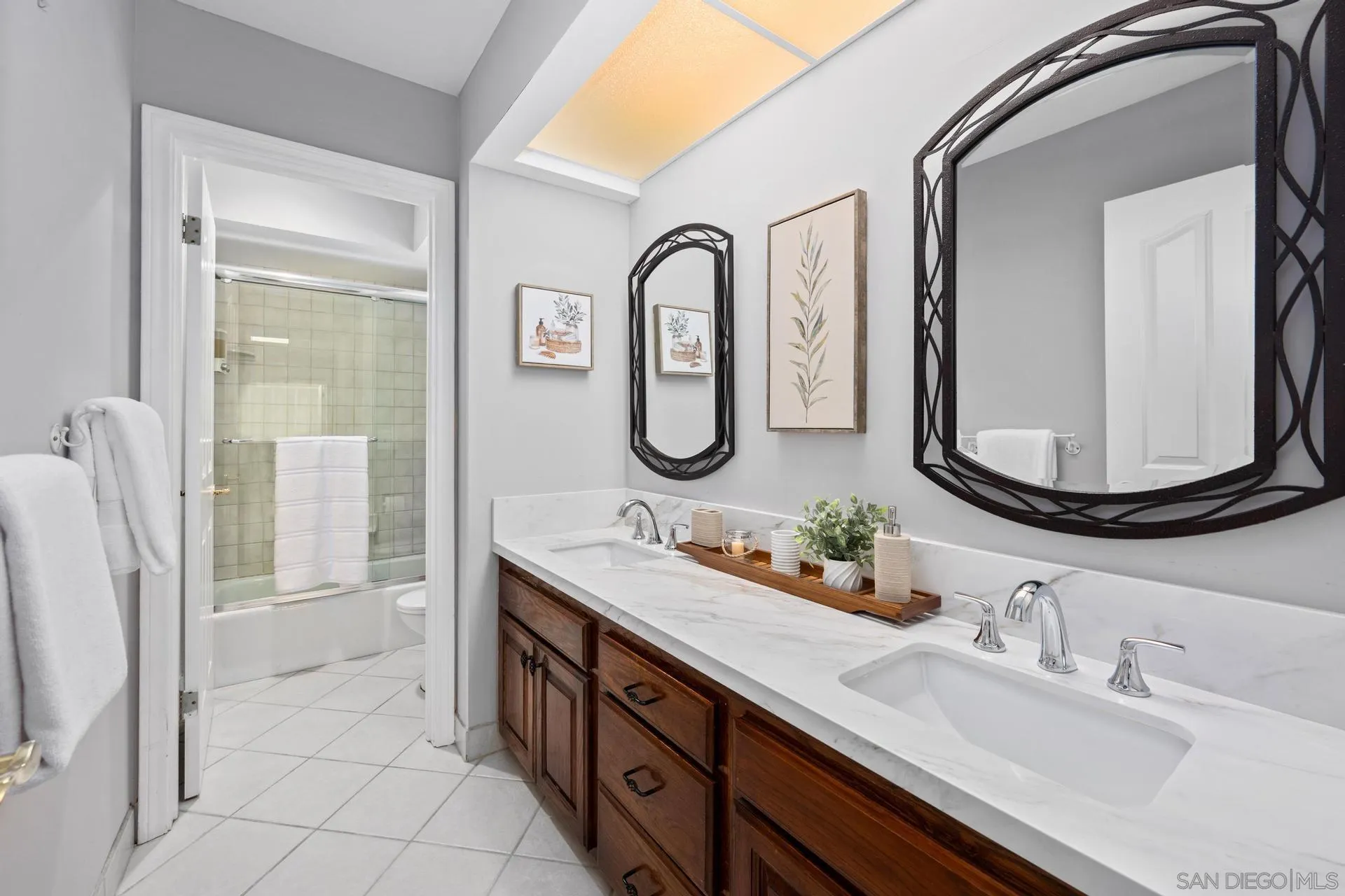 https://cdn.realtyfeed.com/cdn/127/260002869/2f4000a851bea732e37e696c3e30b310.webp