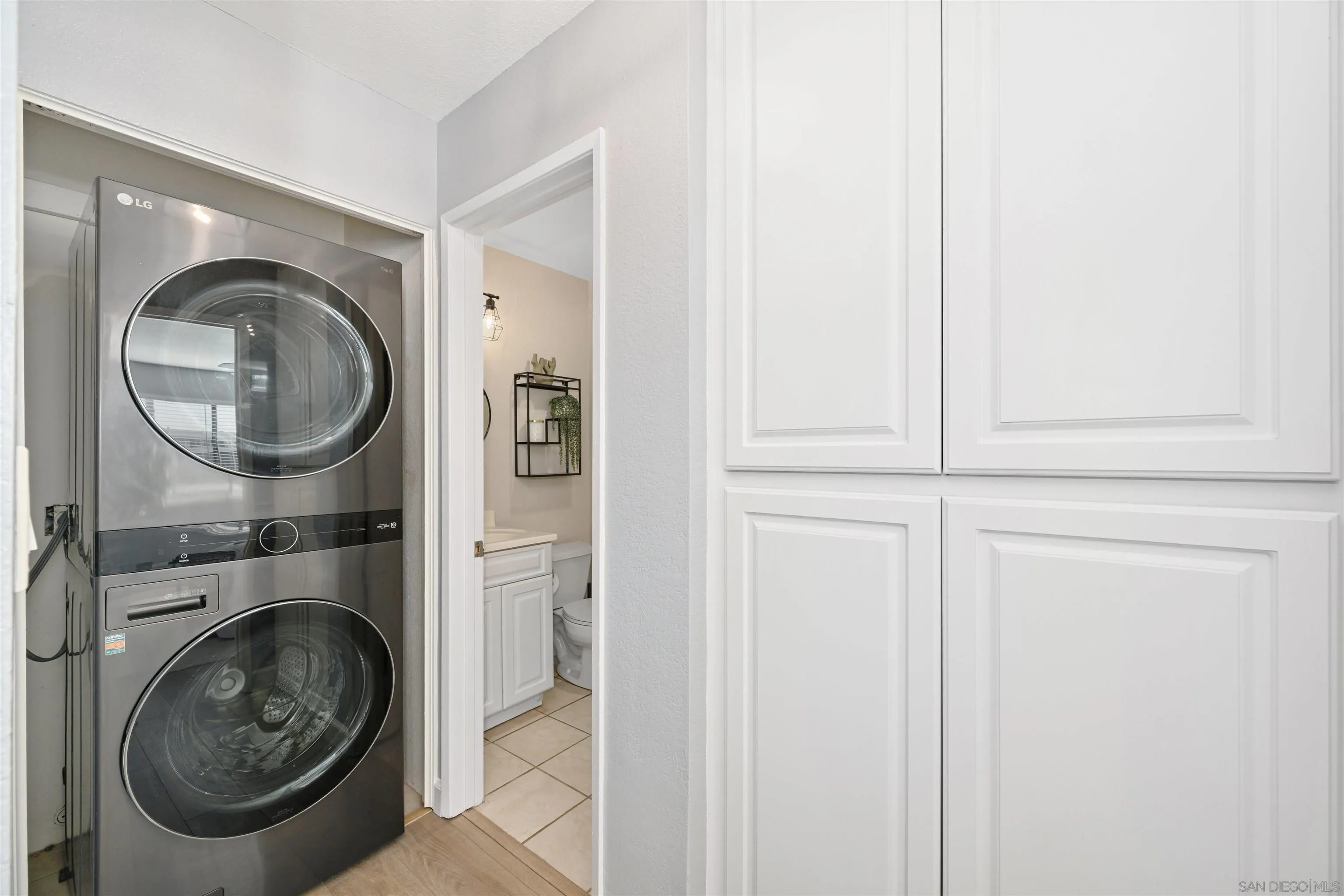 https://cdn.realtyfeed.com/cdn/127/260002870/95d51b6e89033f068f1fbf9834b77486.webp