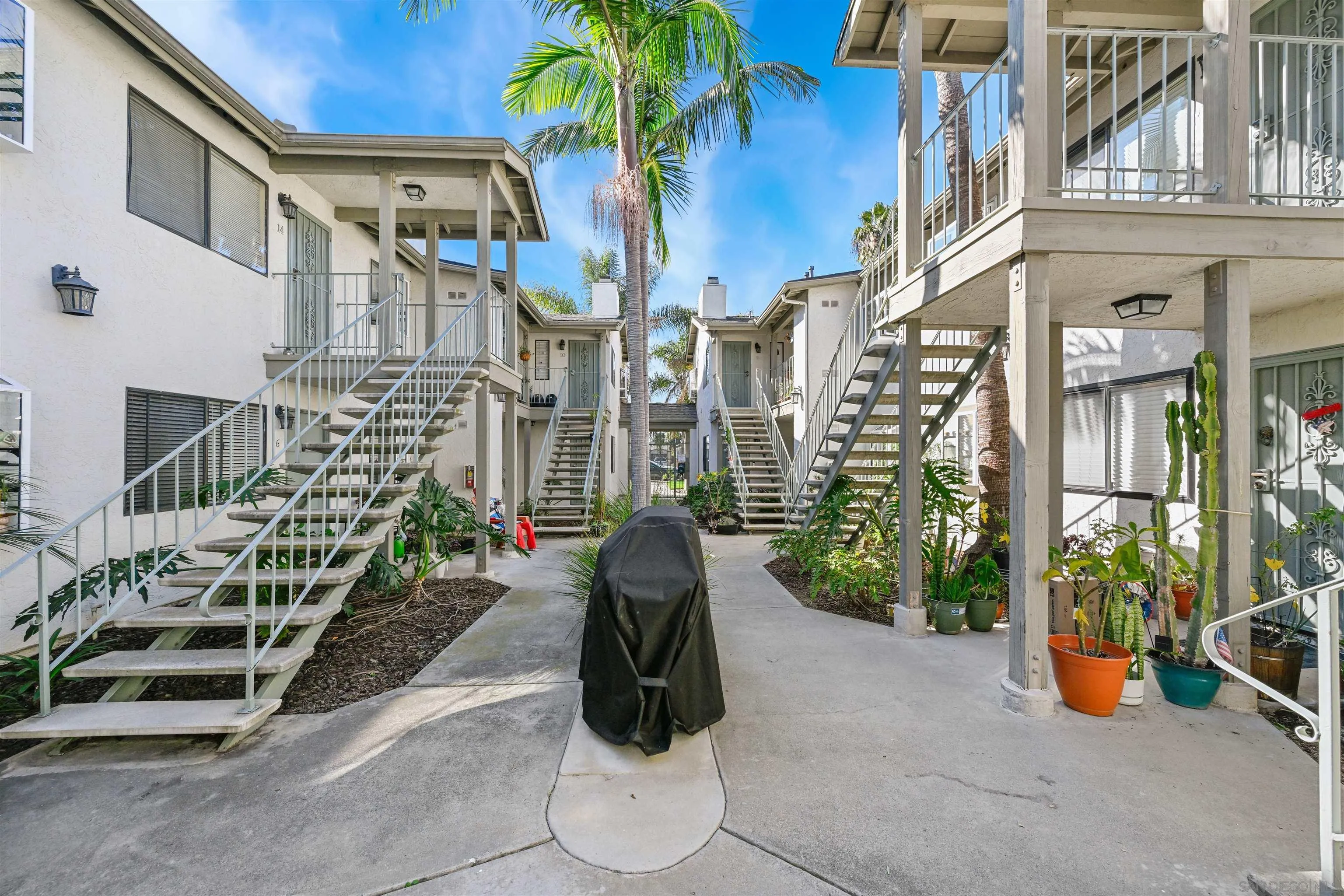 https://cdn.realtyfeed.com/cdn/127/260002870/ba94a6f57e80ce6c64b25a6655a2b8c0.webp