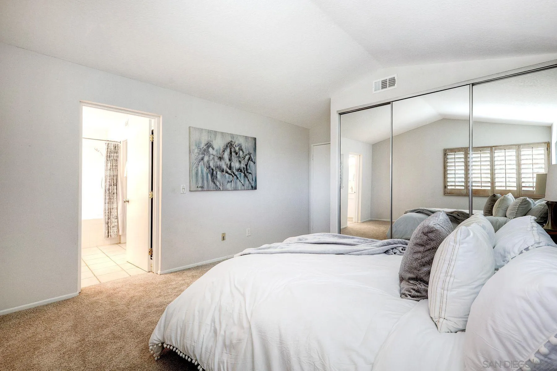 https://cdn.realtyfeed.com/cdn/127/260002873/224a6b9c2815b353fb7e406321726201.webp
