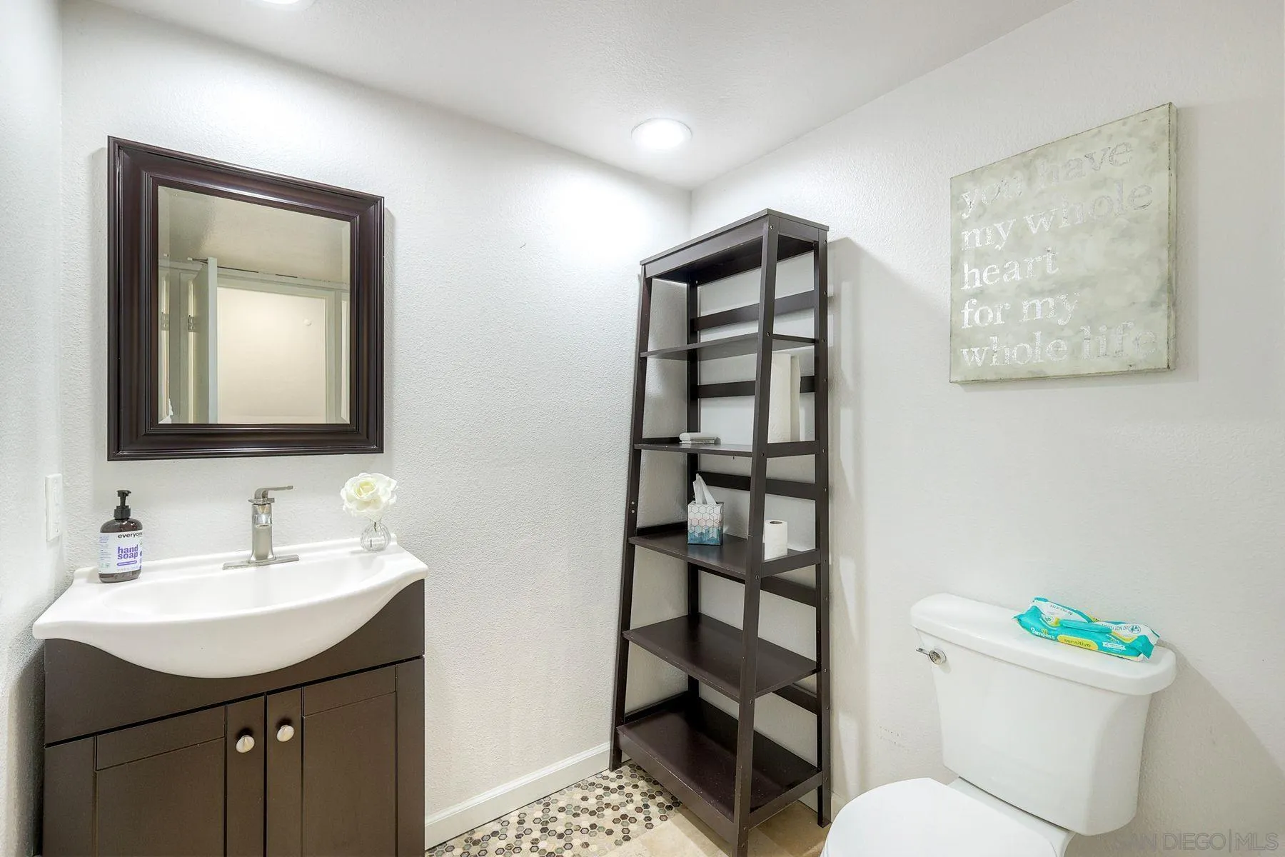 https://cdn.realtyfeed.com/cdn/127/260002873/d5c874885f418845917de4d35e009751.webp