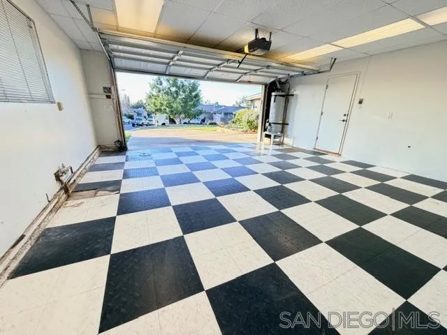 https://cdn.realtyfeed.com/cdn/127/260002876/dfa11687ce8547f2753388e2479fa3ec.webp