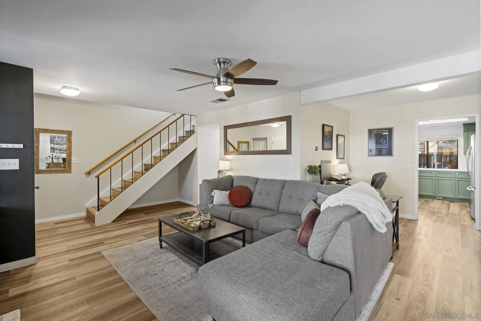https://cdn.realtyfeed.com/cdn/127/260002877/e11a20d16bb2e1ae7e9455f838a85c32.webp