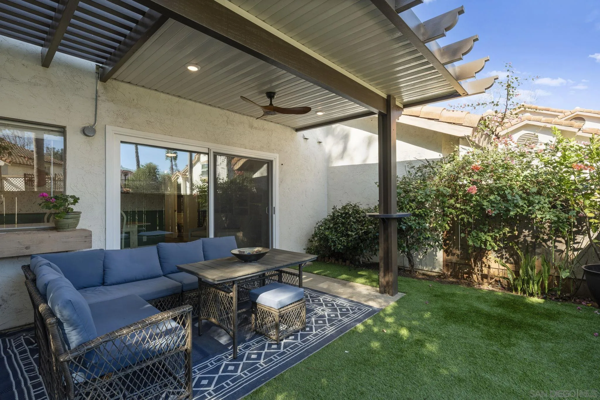https://cdn.realtyfeed.com/cdn/127/260002877/e23e85ab88925ecd5890a94f39888e1d.webp