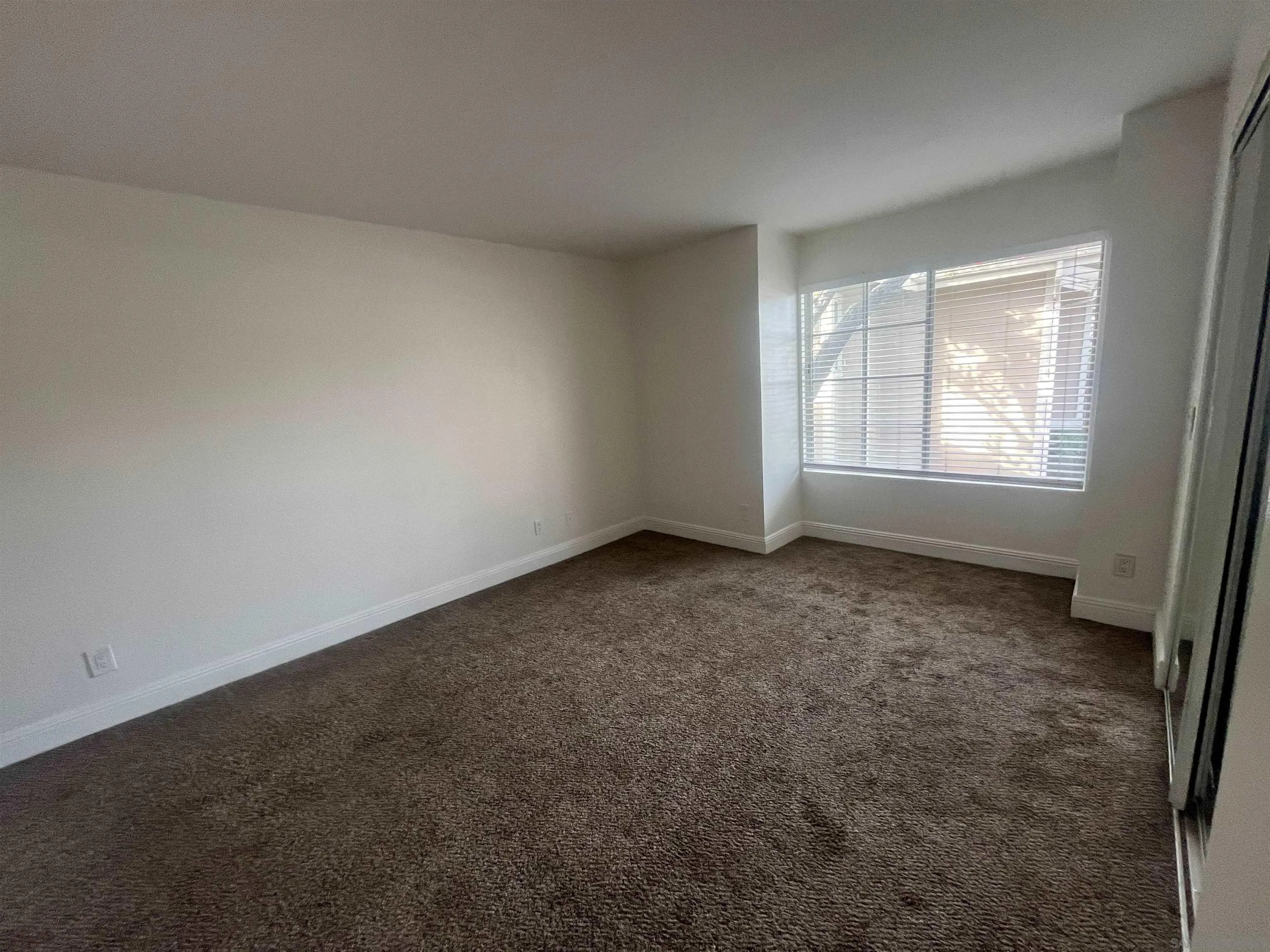 Photo #2: 260002882 Listing: Photo #2