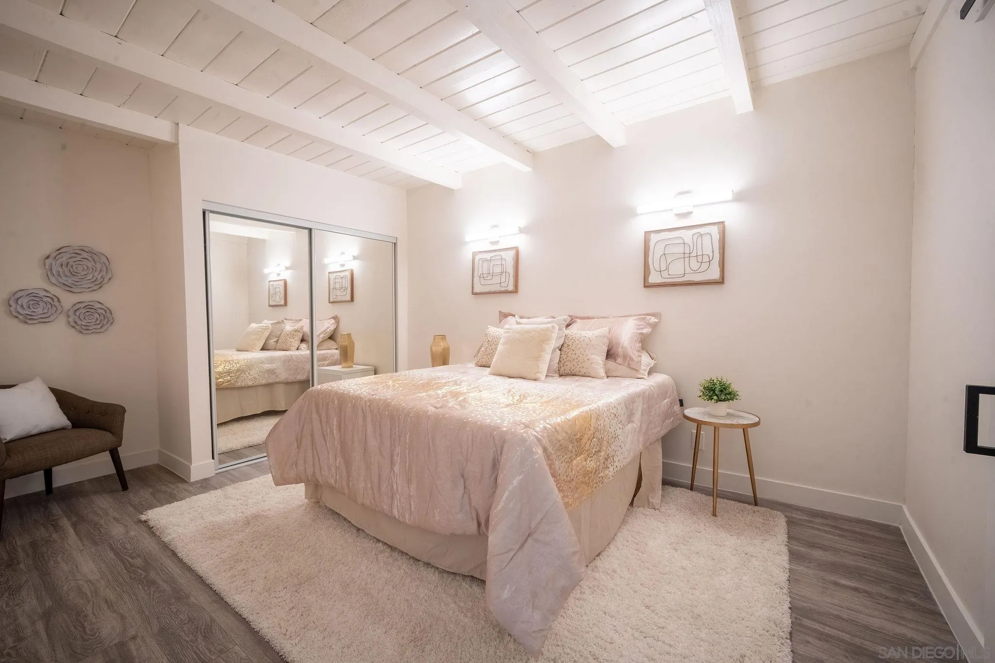 https://cdn.realtyfeed.com/cdn/127/260002885/334c2621511e4296e339e43c9f93644d.webp