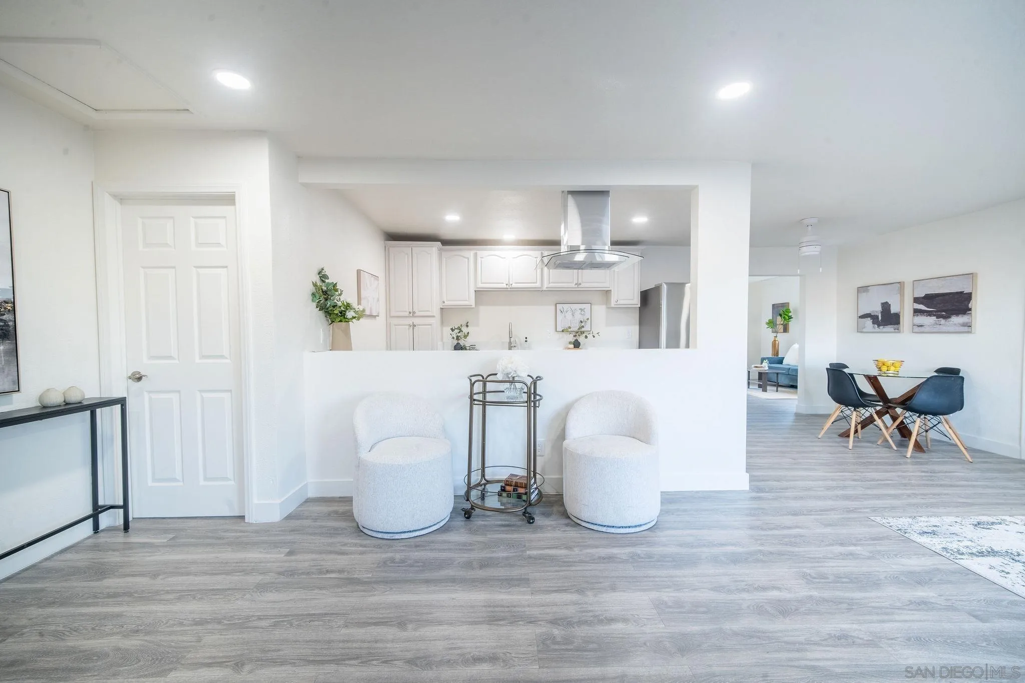 https://cdn.realtyfeed.com/cdn/127/260002885/dd184b9ed7c3641f1004fa25d6ecd230.webp
