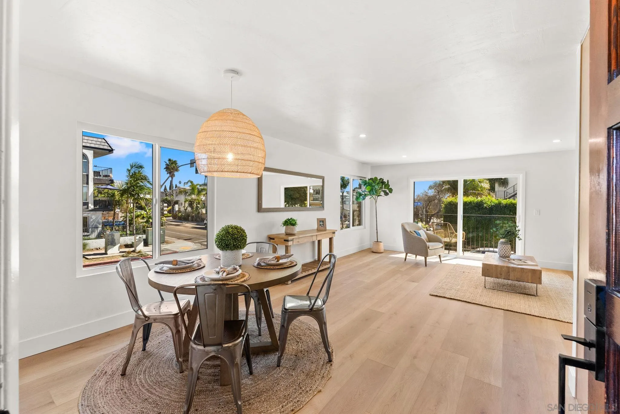 https://cdn.realtyfeed.com/cdn/127/260002887/589249bc917ae33acd7e408c269e5646.webp