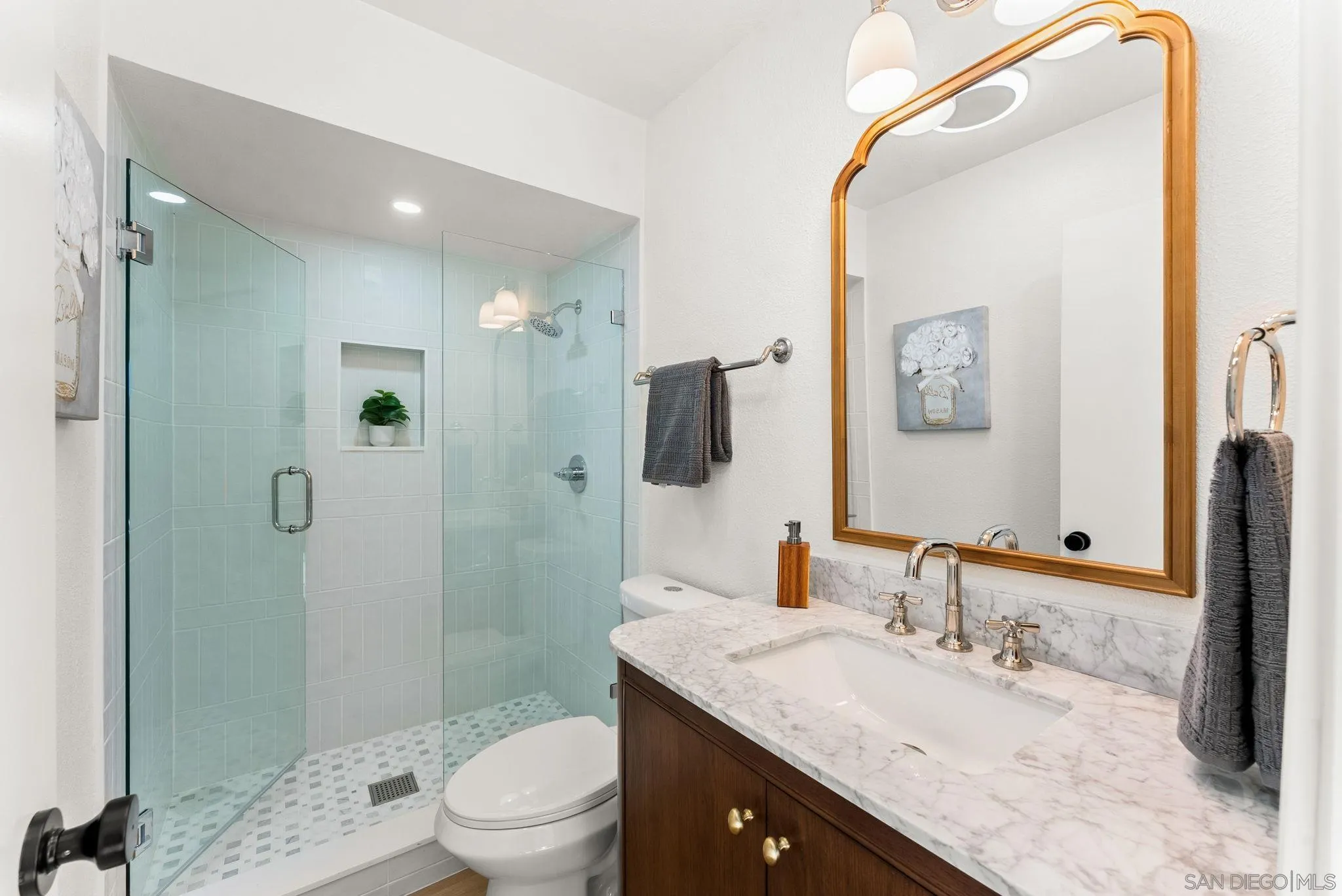 https://cdn.realtyfeed.com/cdn/127/260002887/5f9b462975c9dc4ad1f374a0bb2a9faf.webp