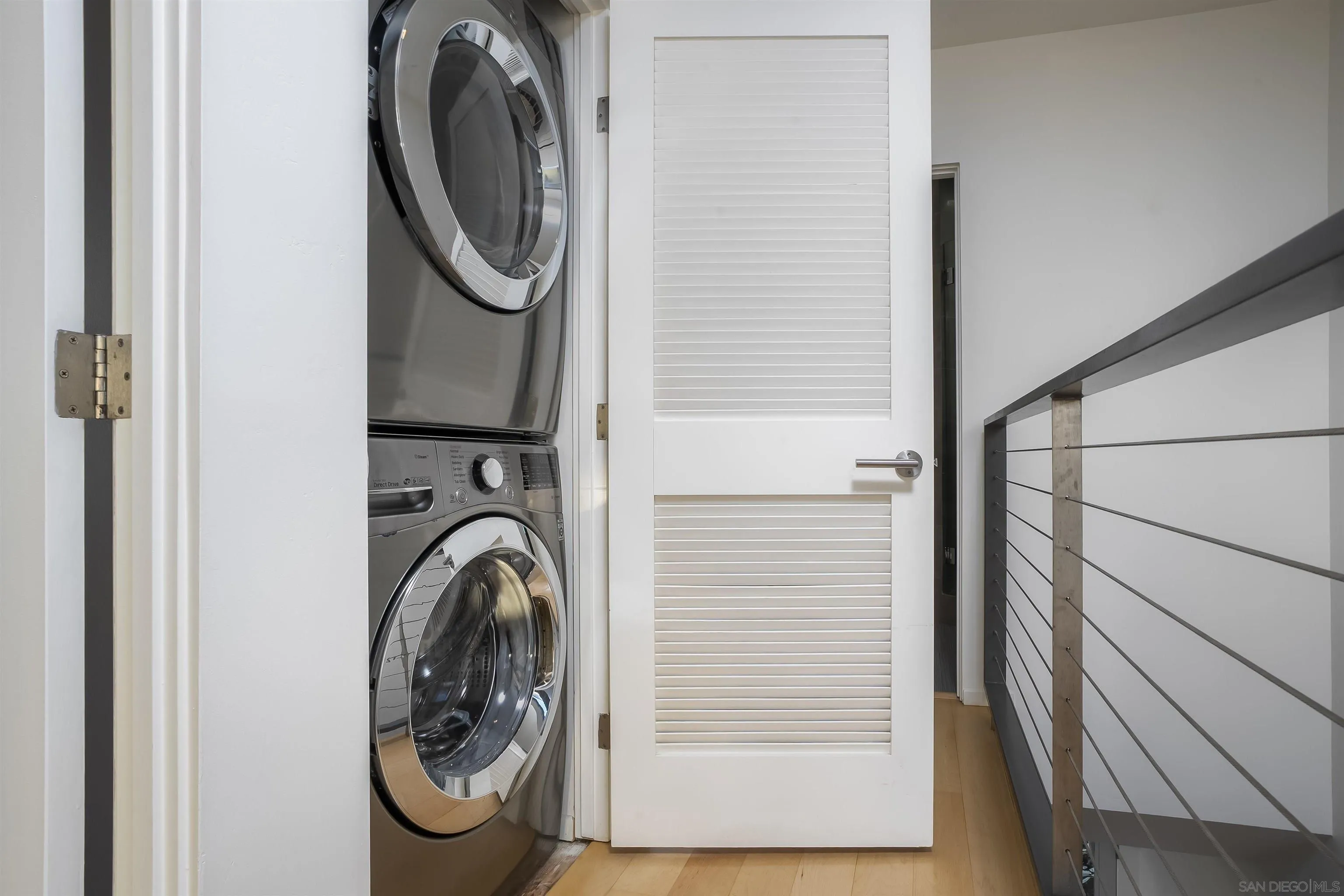 https://cdn.realtyfeed.com/cdn/127/260002892/18bbc1f864479220b05bffdf6e81c605.webp