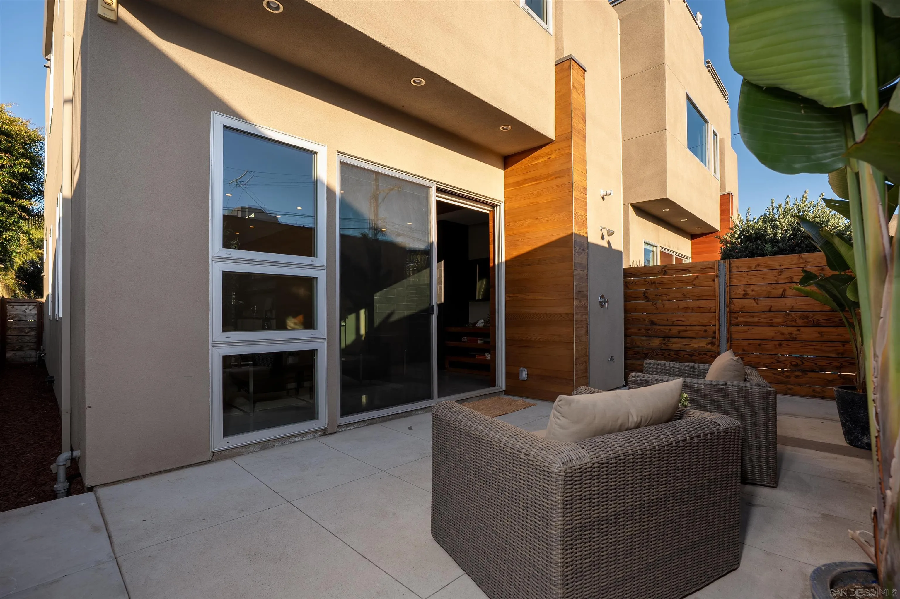 https://cdn.realtyfeed.com/cdn/127/260002892/1f6dd34542bd5f014ddab5118386929c.webp