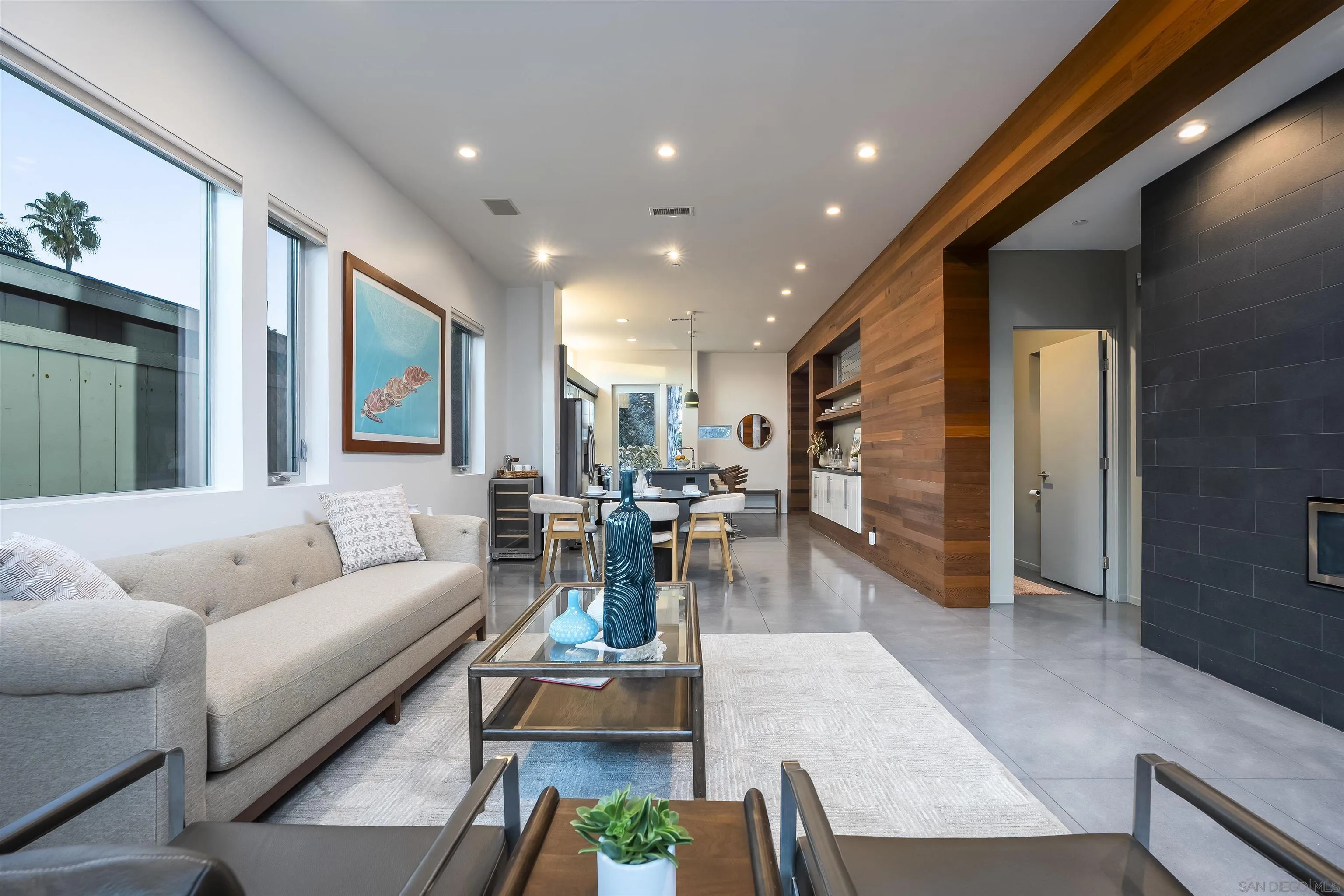 https://cdn.realtyfeed.com/cdn/127/260002892/669e1977e478857bc770f69c840233b1.webp