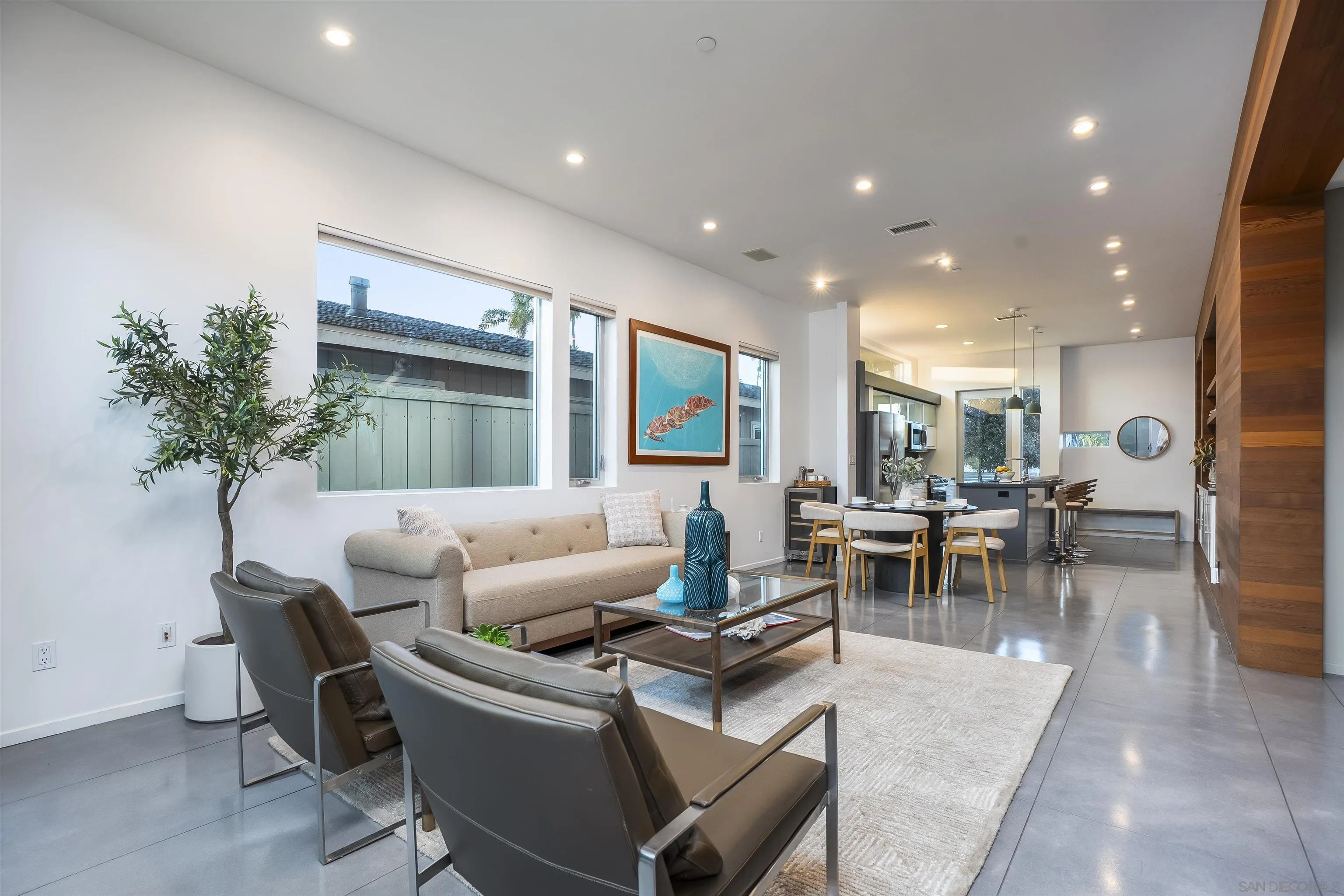 https://cdn.realtyfeed.com/cdn/127/260002892/885bbf9c81054337e2173c664a2d0a36.webp