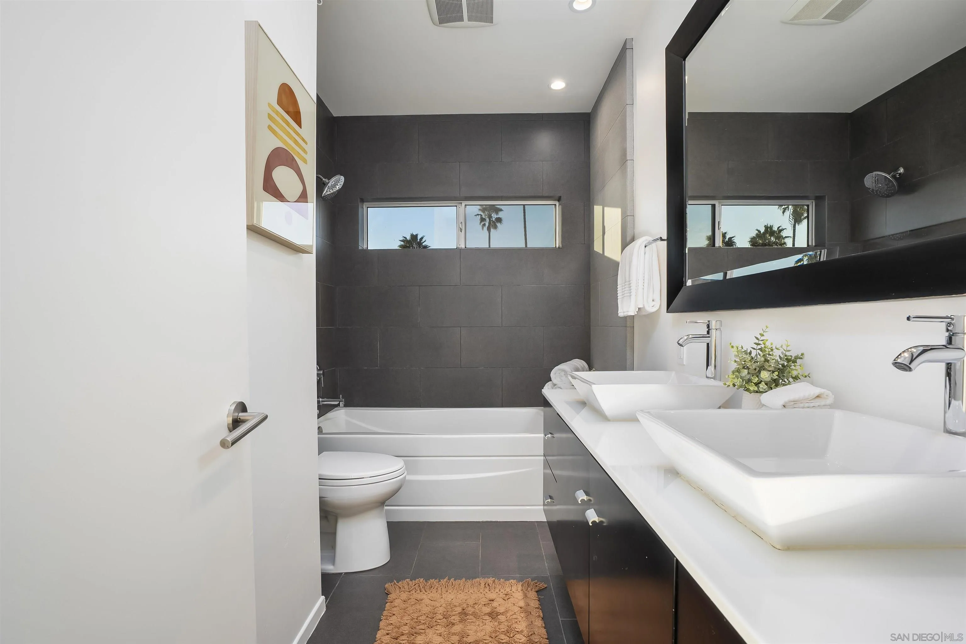 https://cdn.realtyfeed.com/cdn/127/260002892/912a3e8a679f58033f0e52a375816b4c.webp