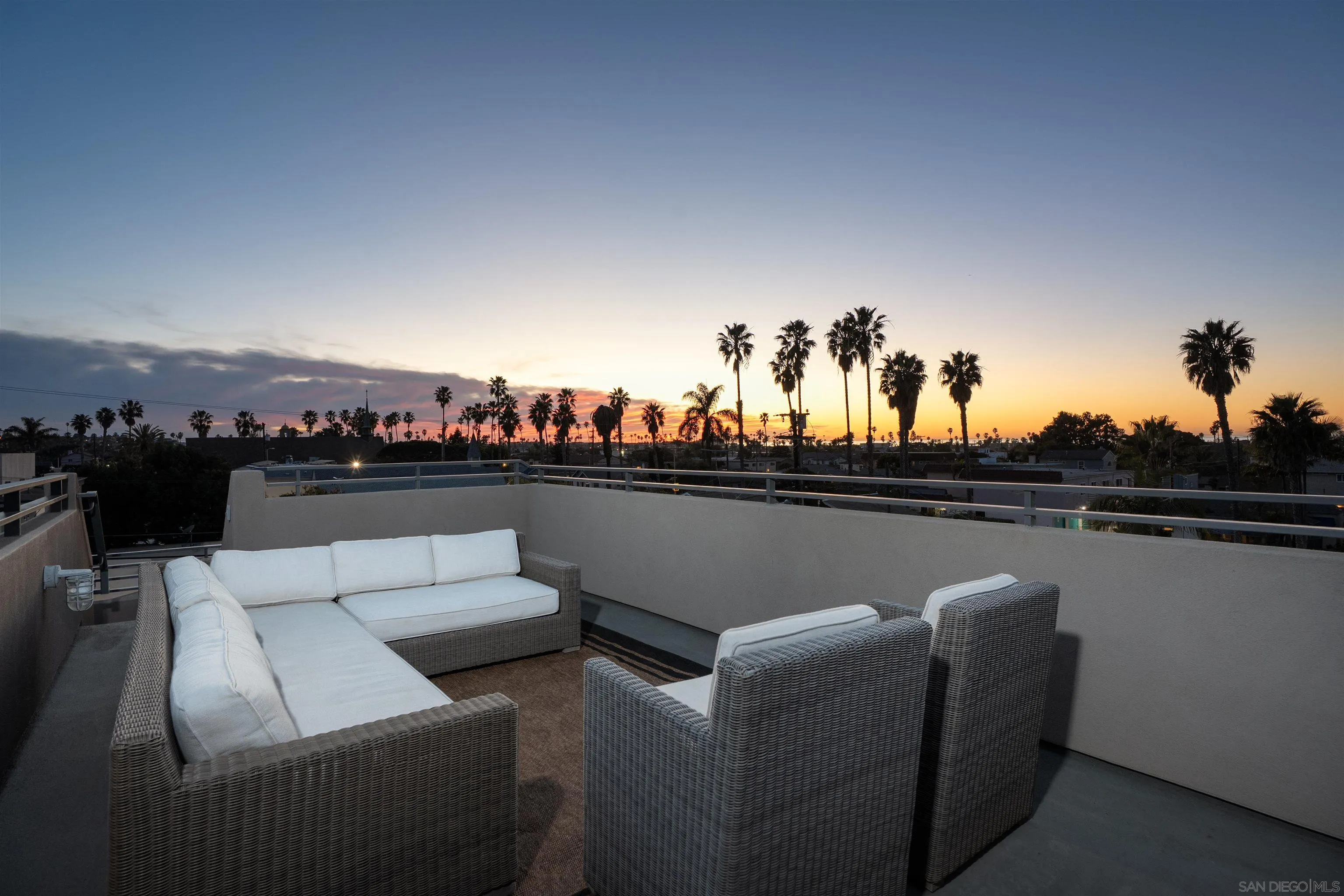 https://cdn.realtyfeed.com/cdn/127/260002892/9ddc9c819b6b1c0ff7047996c0bd7d8c.webp