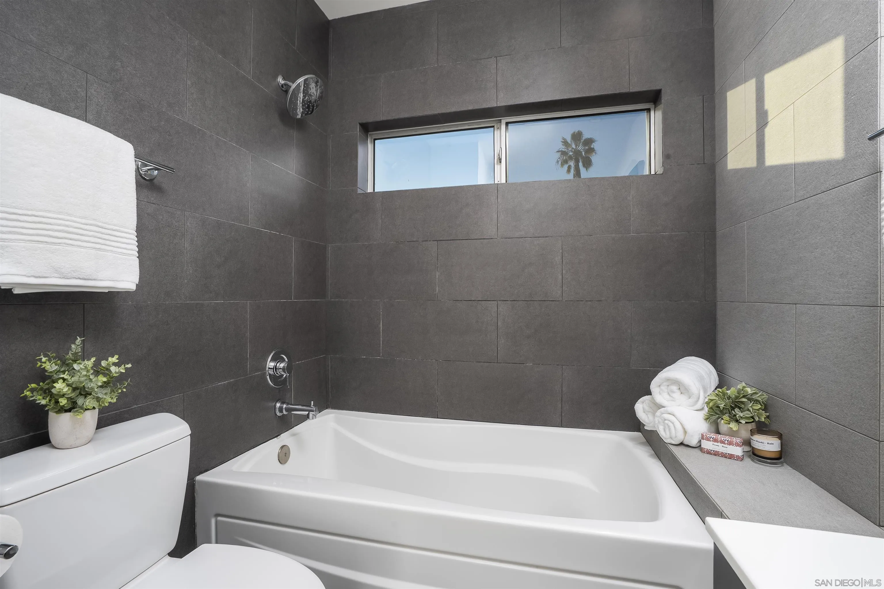 https://cdn.realtyfeed.com/cdn/127/260002892/d9a90543780a142d547703ecc930e672.webp