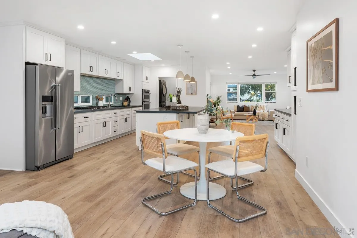 https://cdn.realtyfeed.com/cdn/127/260002893/5ee4a873d5f20a8f6295be89414c5b14.webp